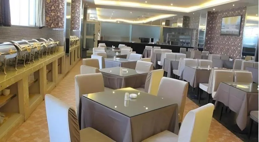 Aksu Pudong Holiday Hotel