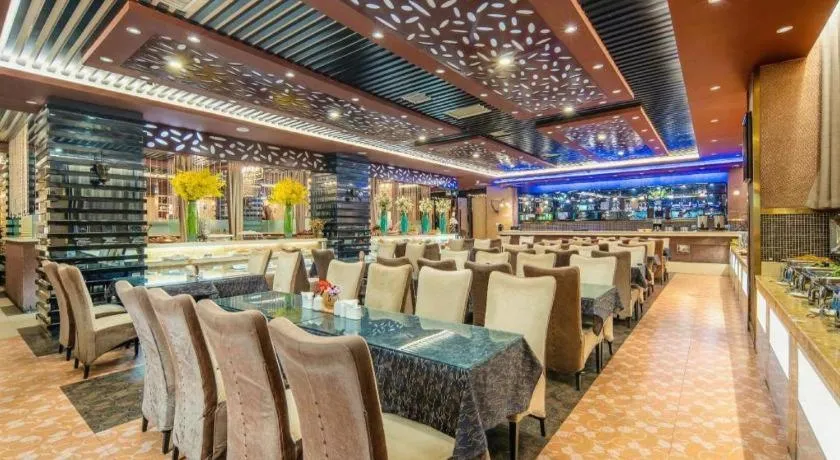 Aksu Pudong Holiday Hotel