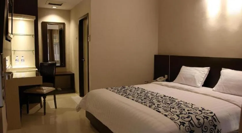 Bed in Mega Permata Hotel