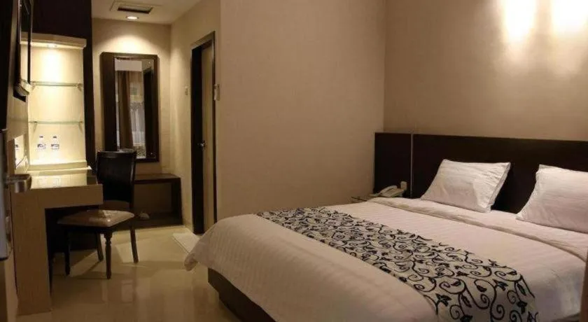 Bed in Mega Permata Hotel