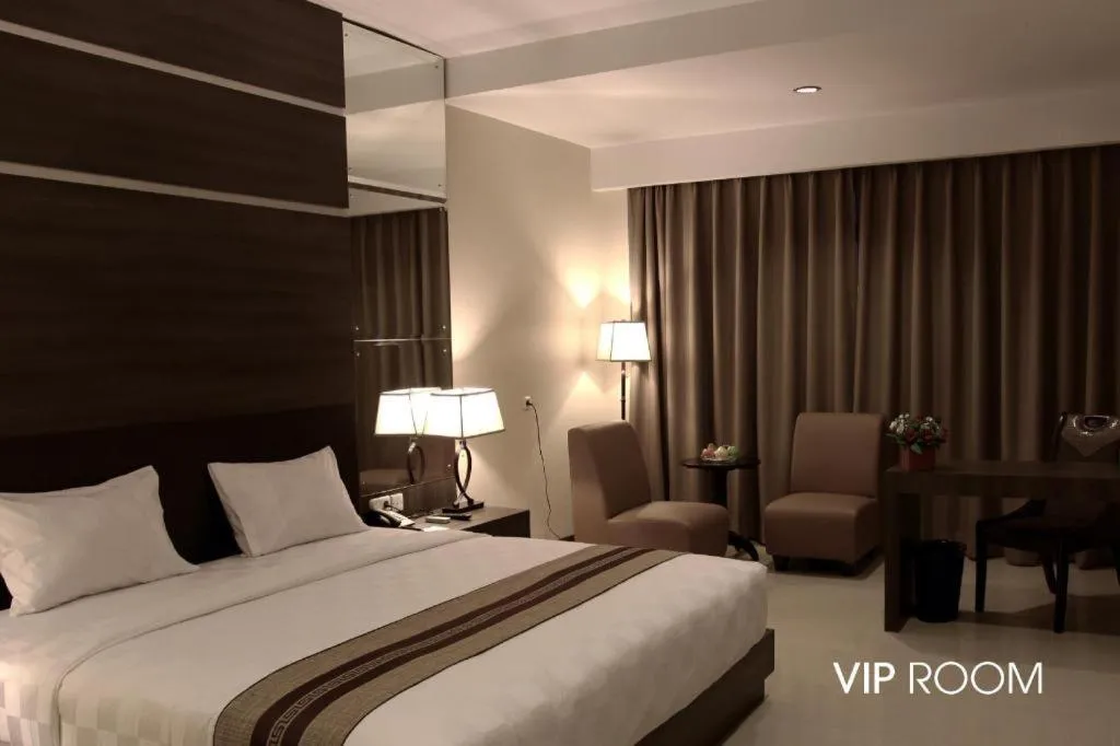 Bed in Mega Permata Hotel