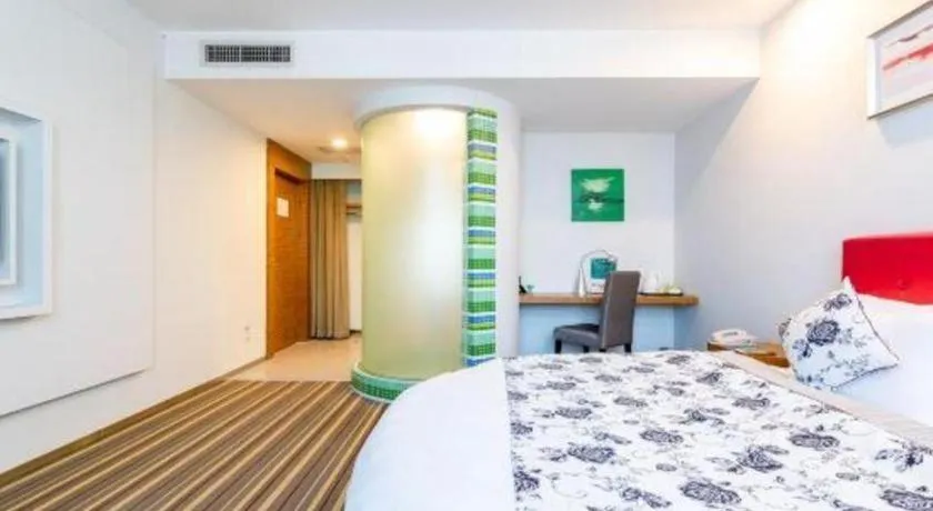 Bed in Shanshui Trends Hotel-Bantian Dong Branch