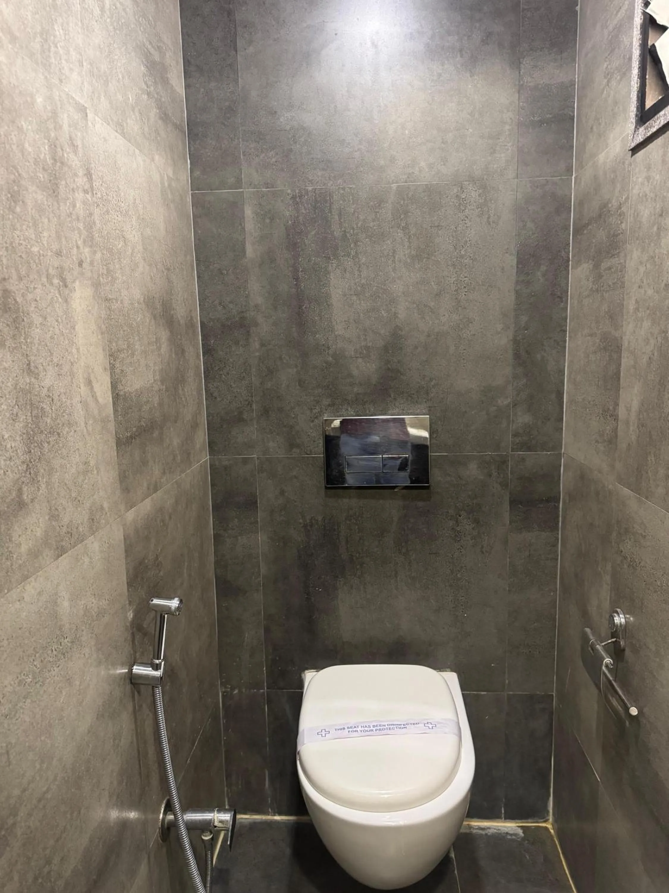 Shower in Hotel Kabir