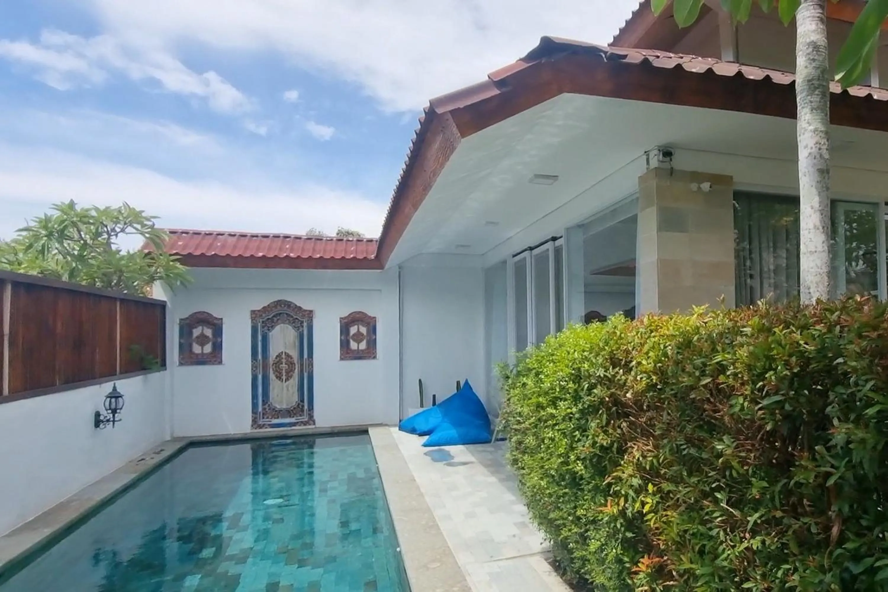 Swimming pool in Tresna Villa 9