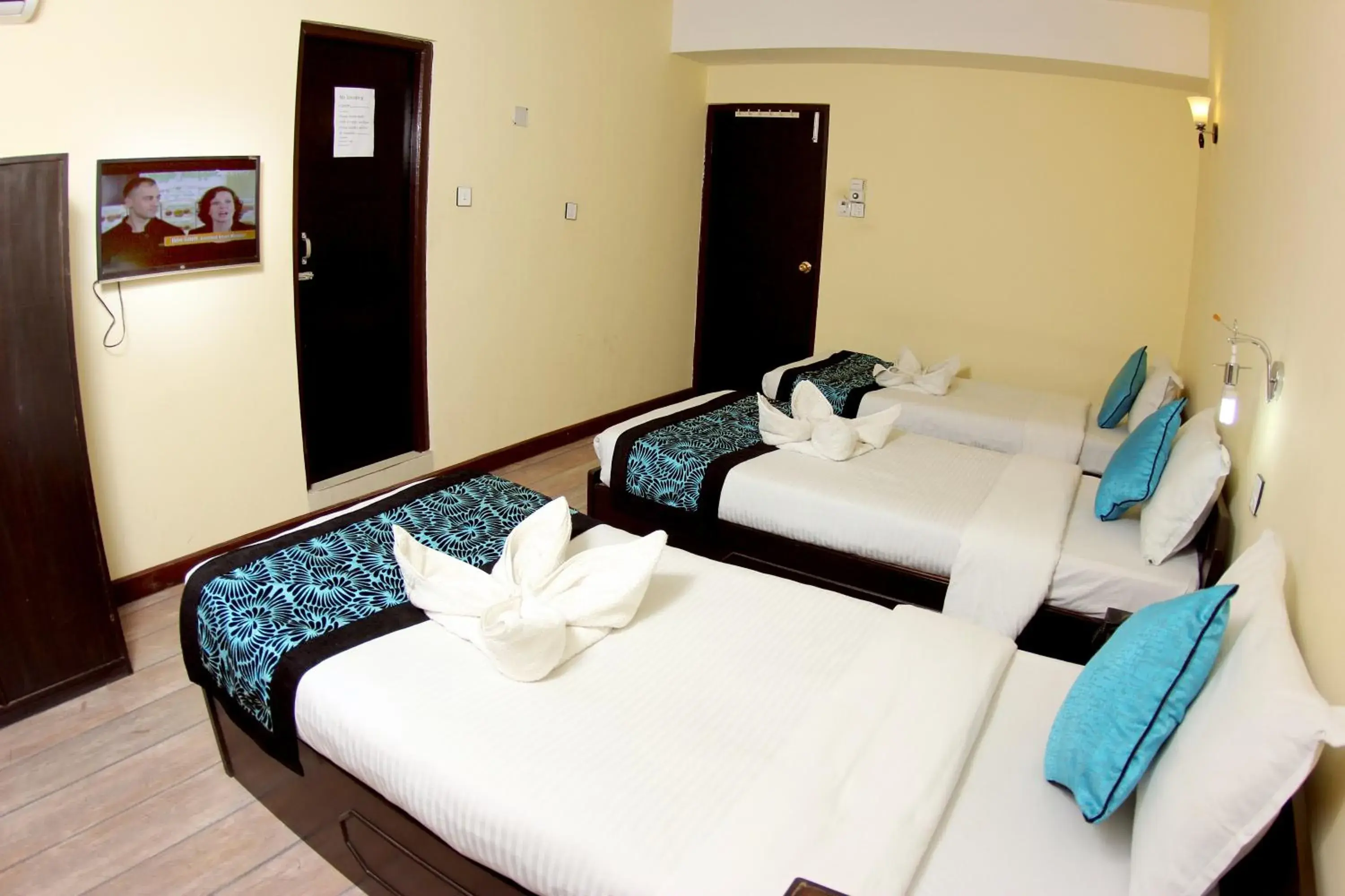 Deluxe Family Room in Bag Packer's Lodge Deluxe Family Room in Bag Packer's Lodge