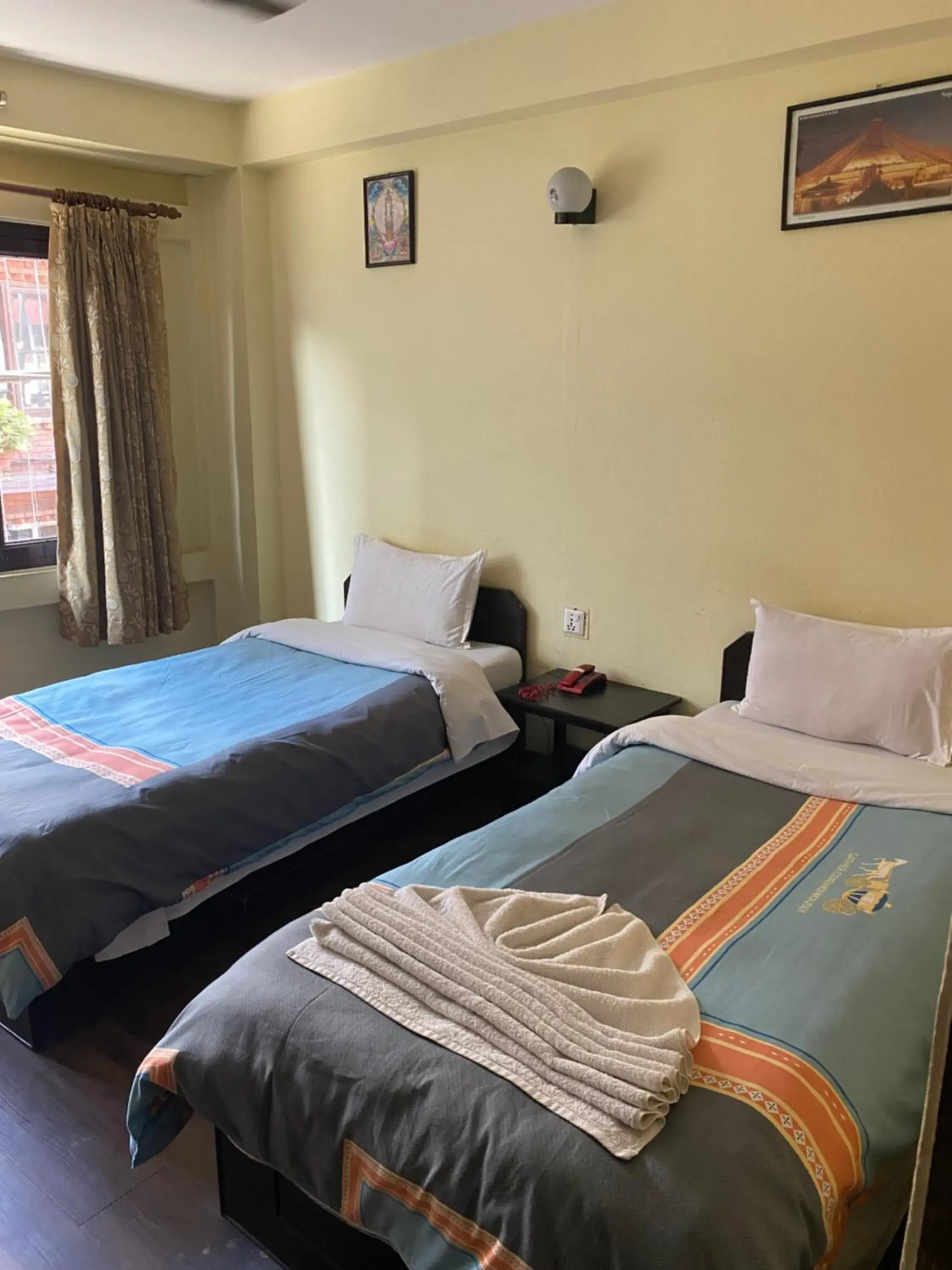 Economy Twin Room with Shared Bathroom in Bag Packer's Lodge Economy Twin Room with Shared Bathroom in Bag Packer's Lodge