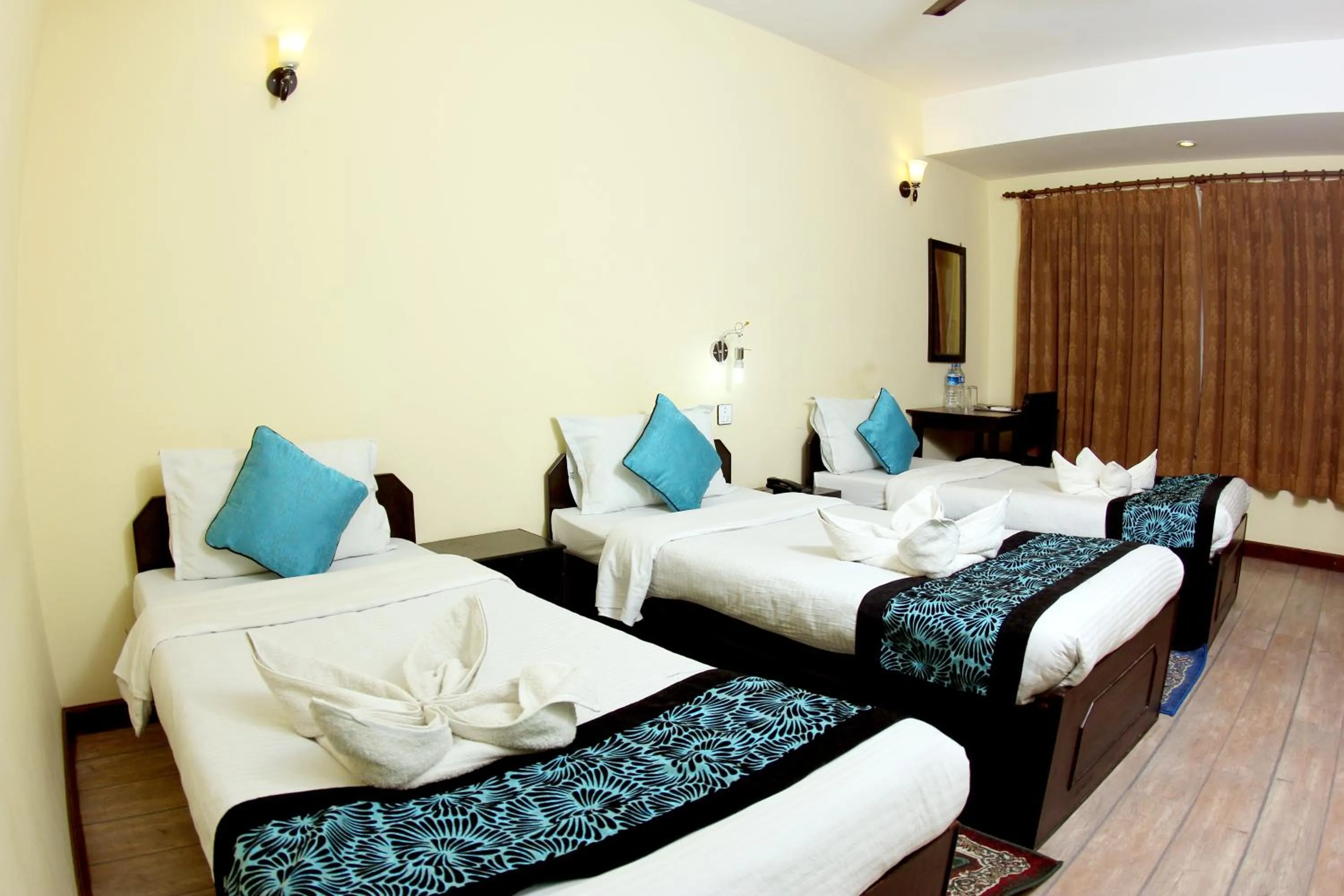 Photo of the whole room, Bed in Bag Packer's Lodge