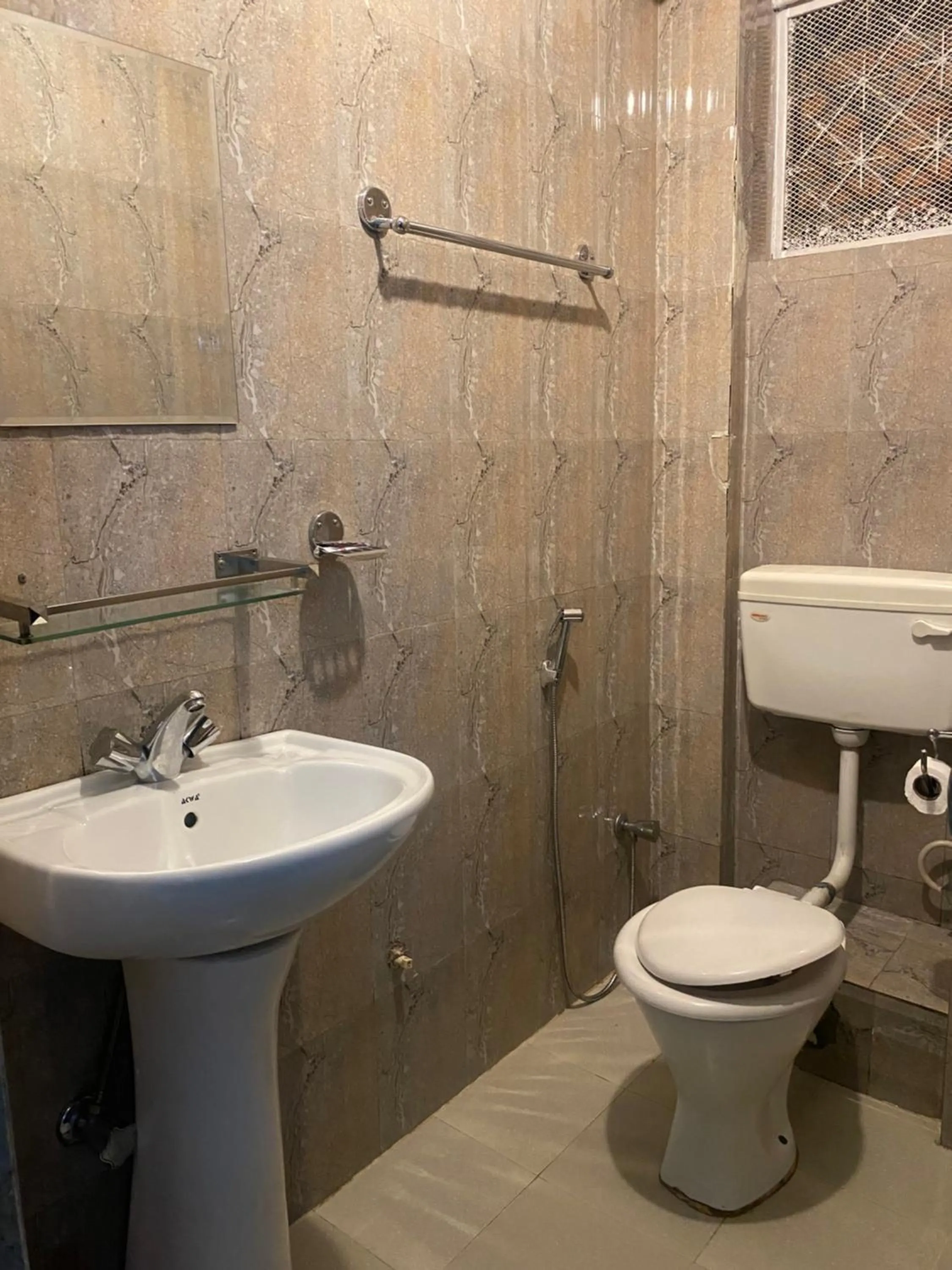 Bathroom in Bag Packer's Lodge