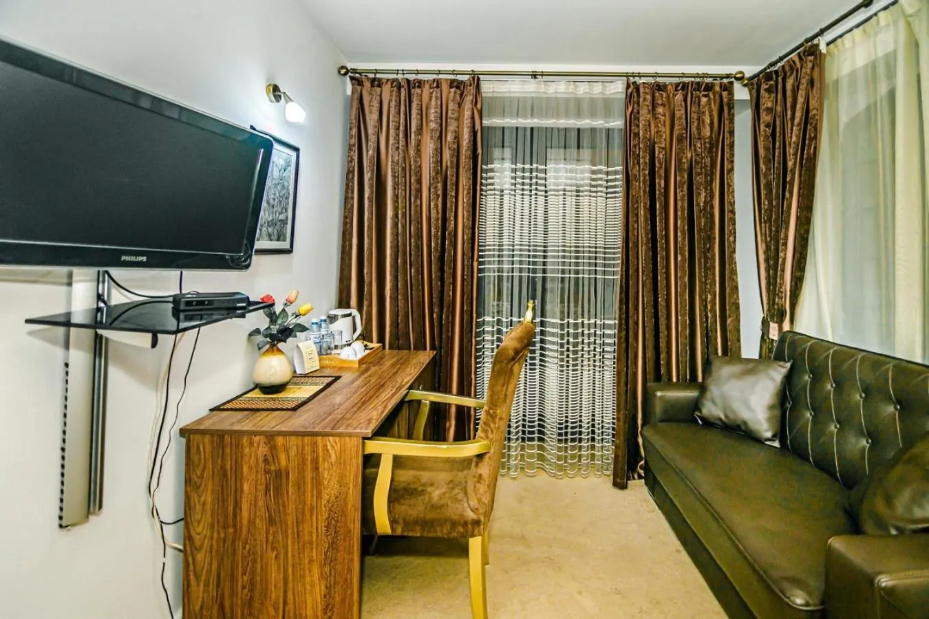 TV and multimedia in Deniz İnn Hotel