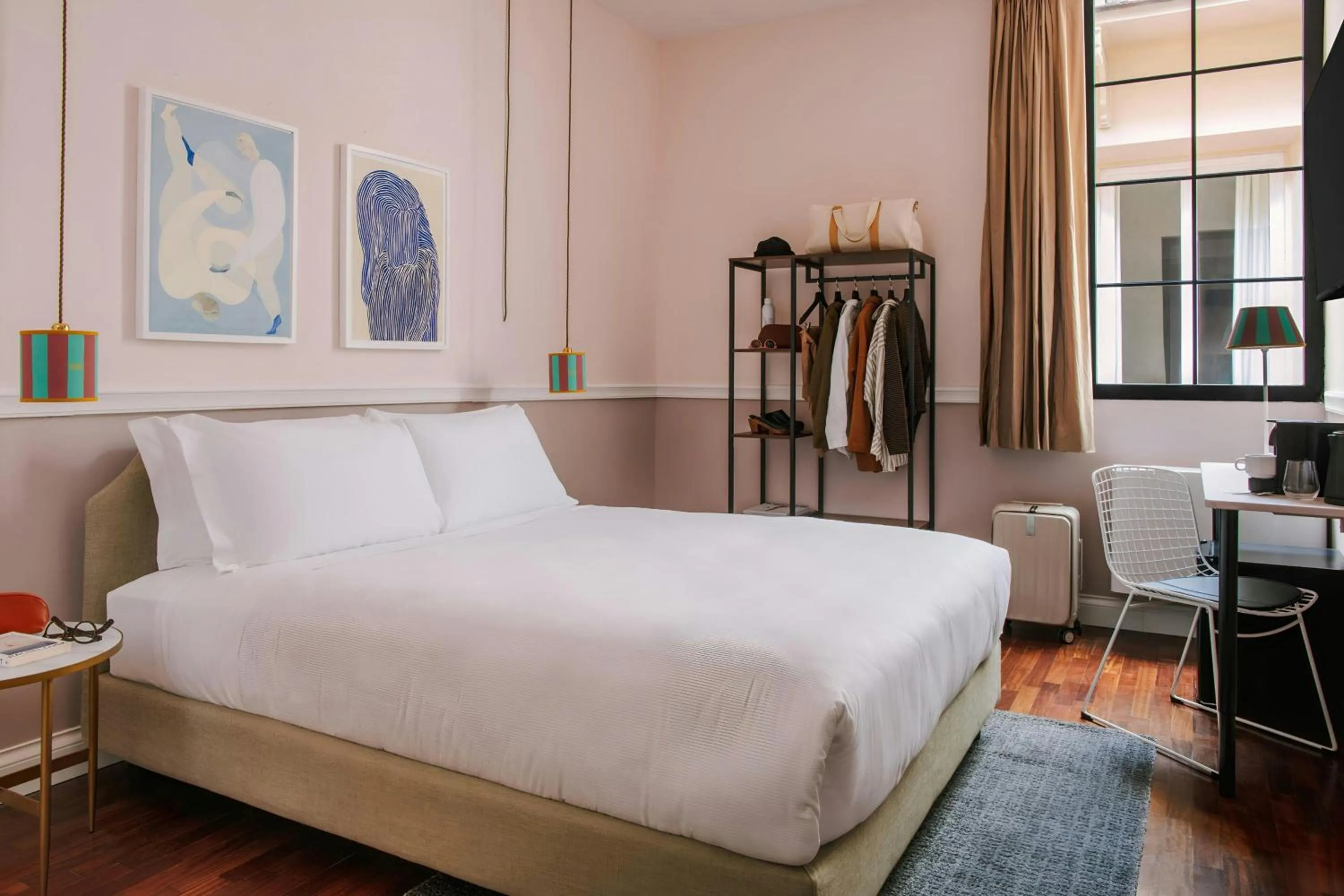 Bedroom, Bed in The Sonetto powered by Sonder