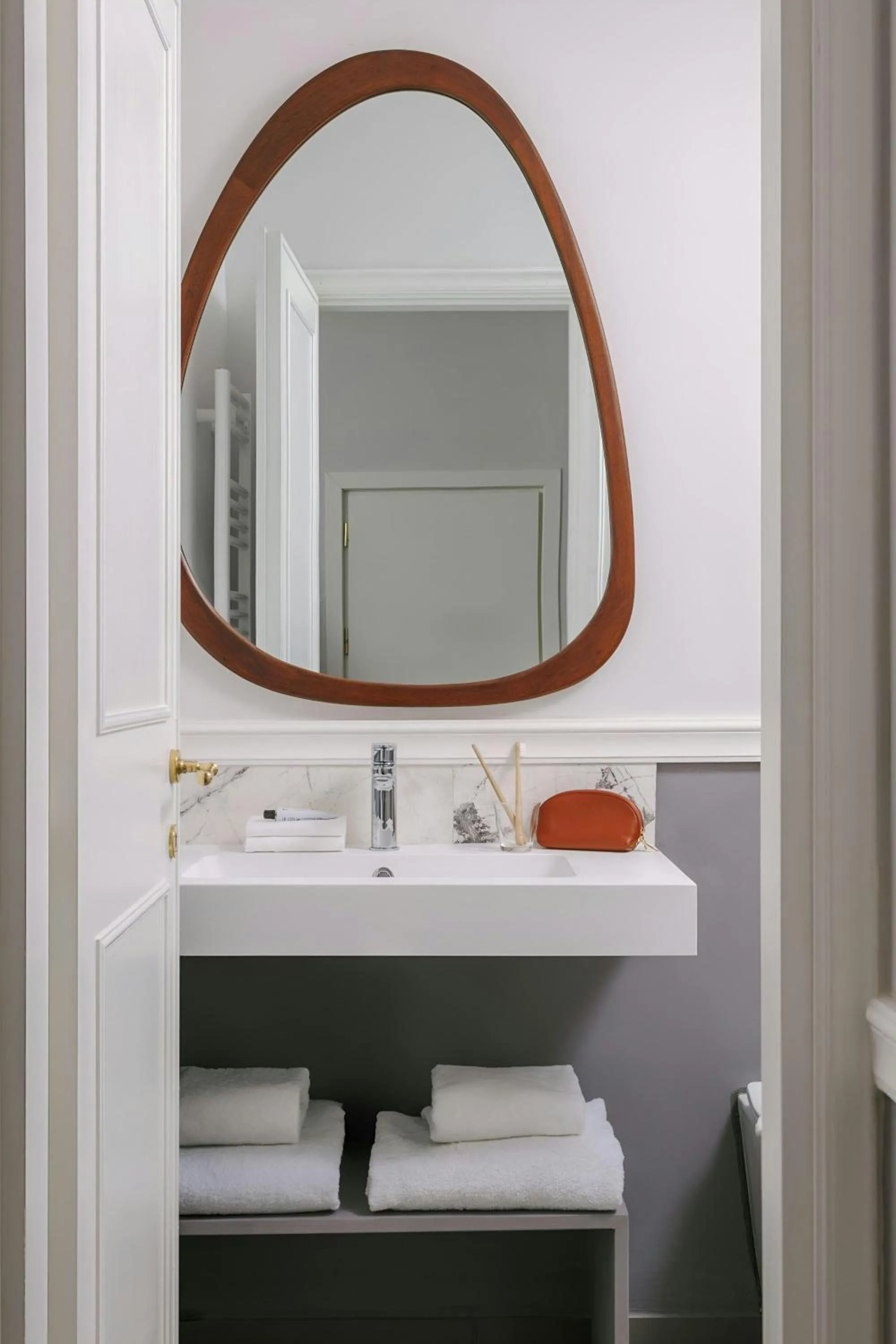 Bathroom in The Sonetto powered by Sonder