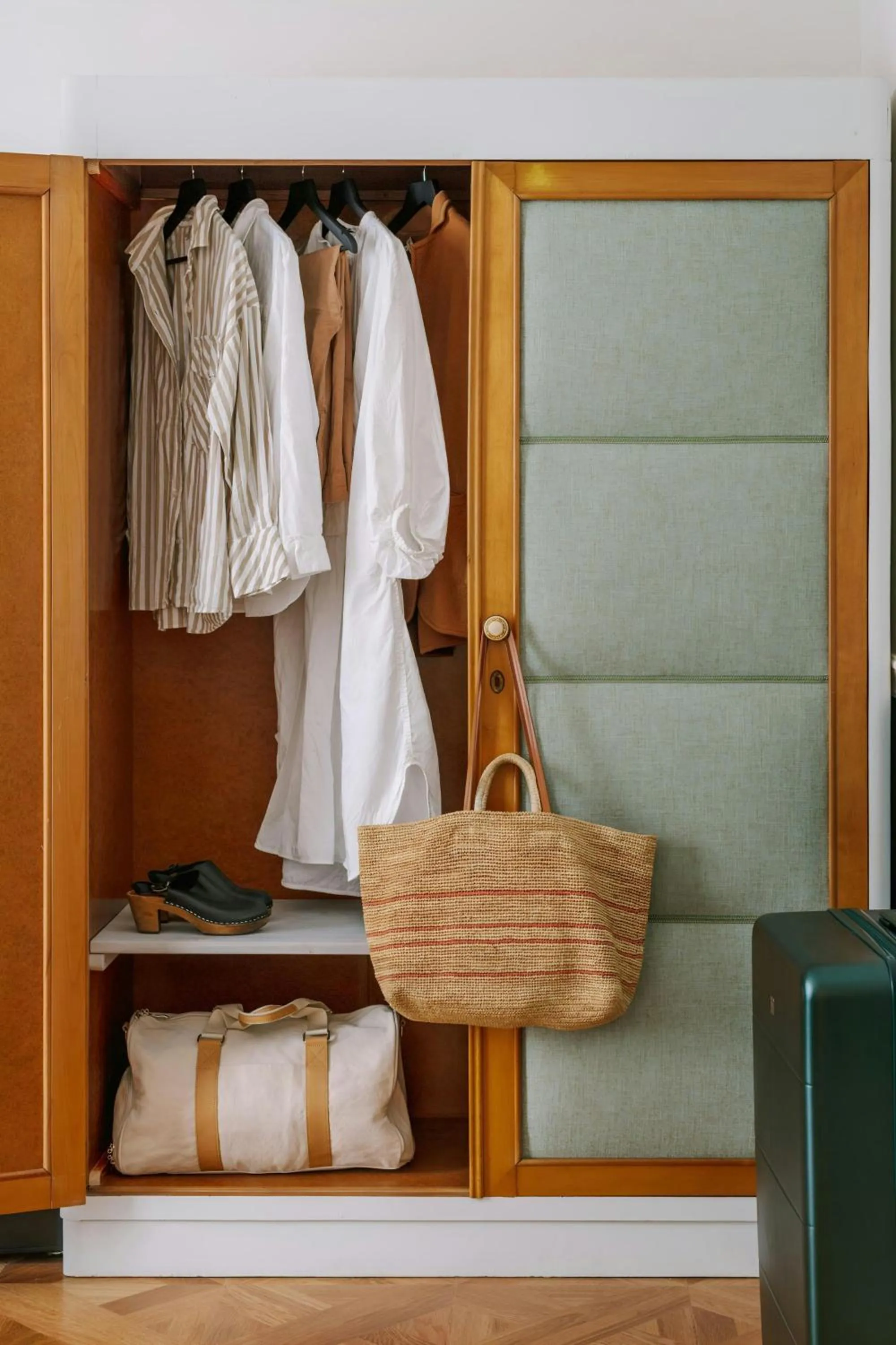 Bedroom in The Sonetto powered by Sonder