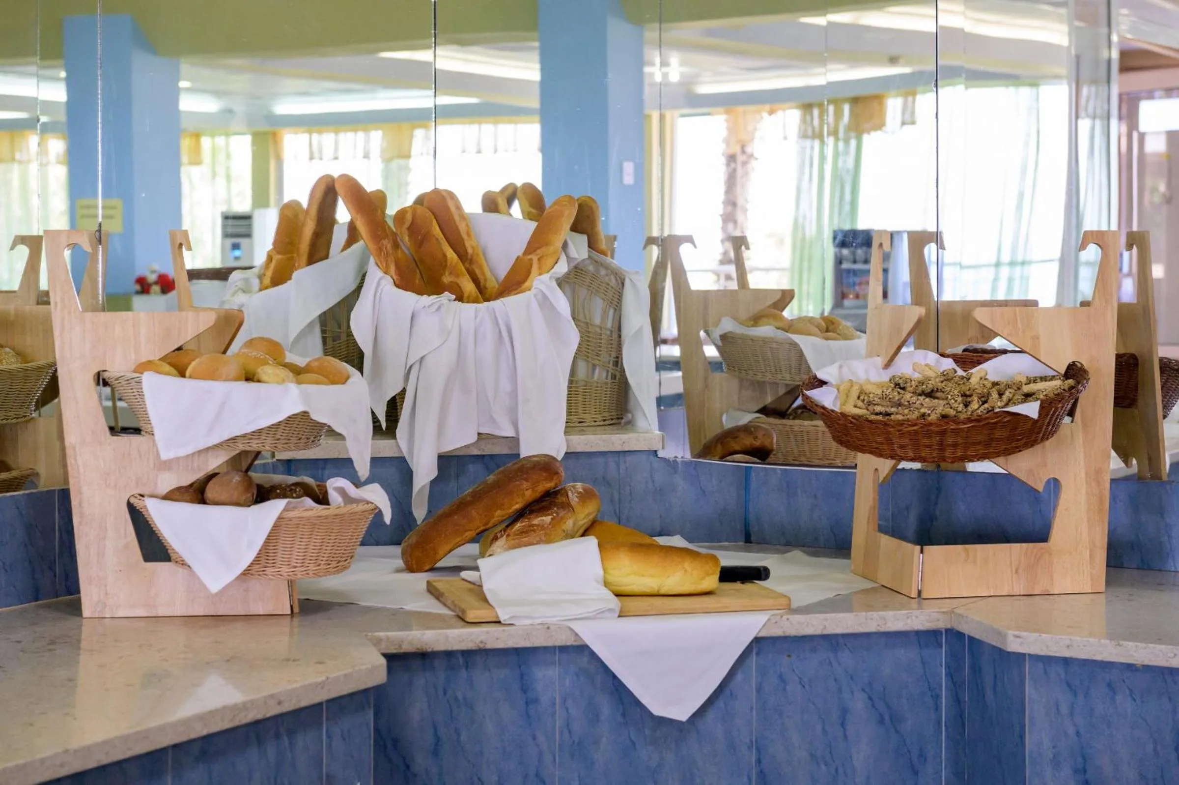 Restaurant/places to eat in Aqua Sun Village