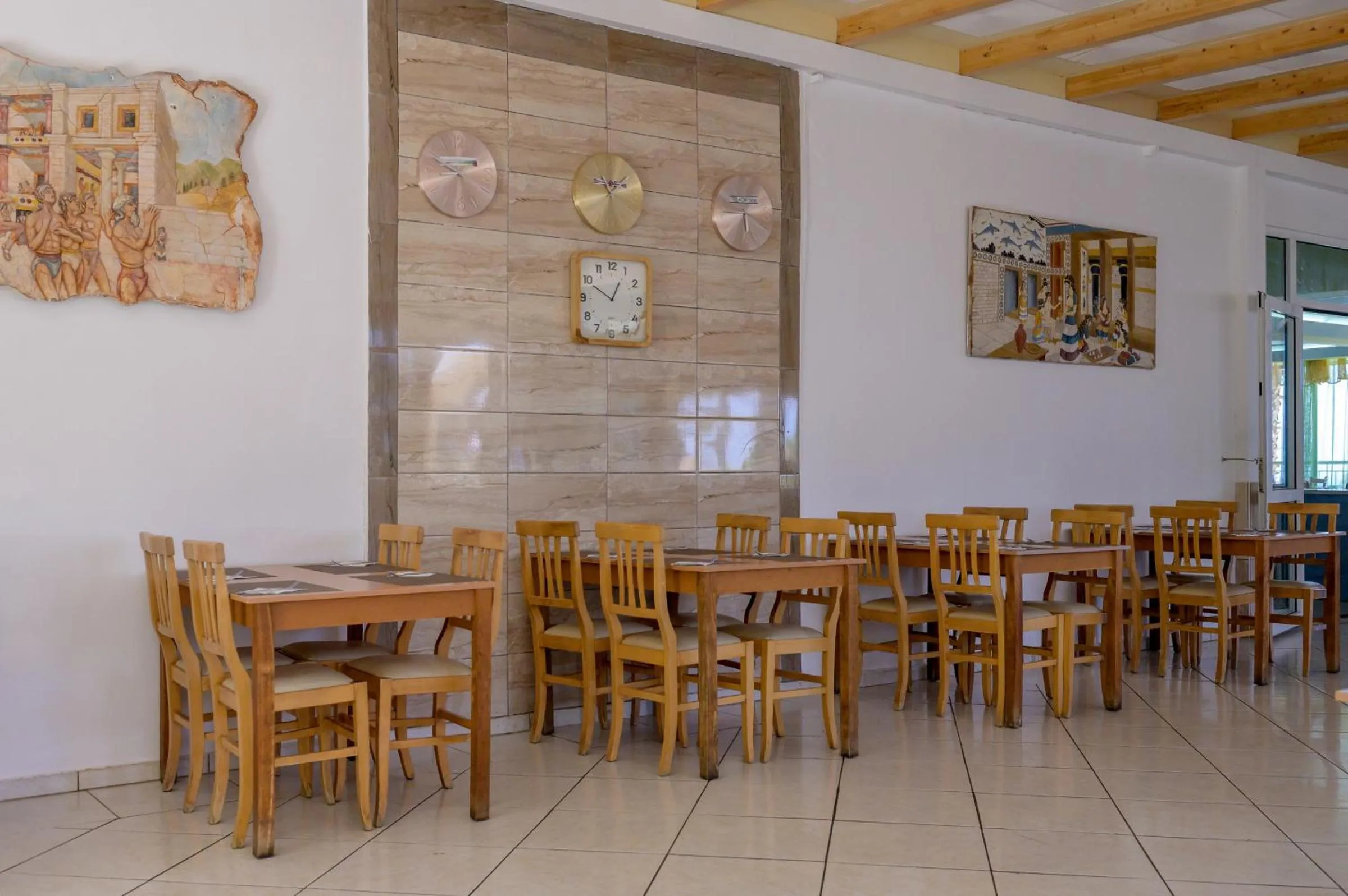 Restaurant/places to eat in Aqua Sun Village