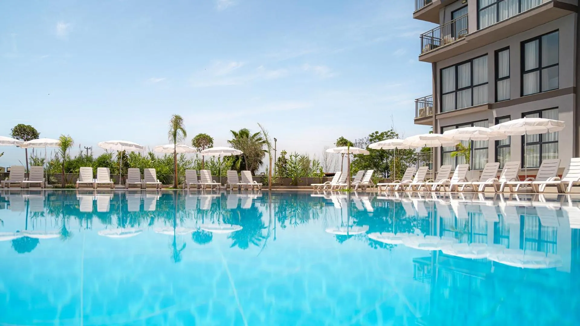 Evin Park Suit Lara & Spa