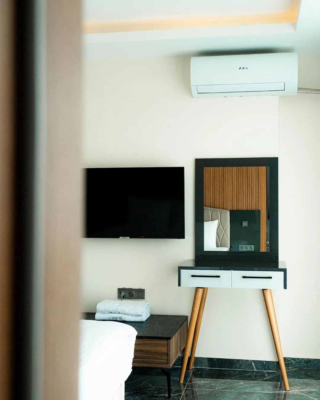 Evin Park Suit Lara & Spa