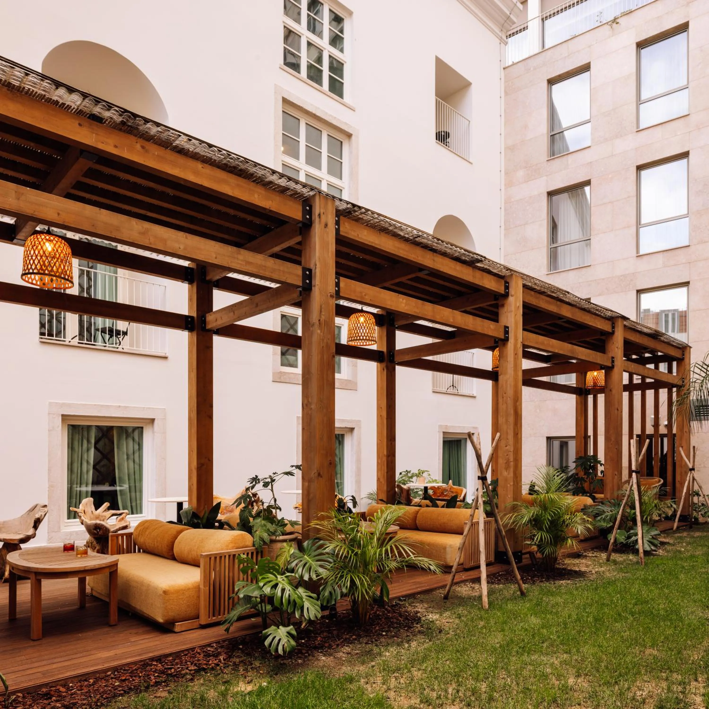 Inner courtyard view in Locke de Santa Joana