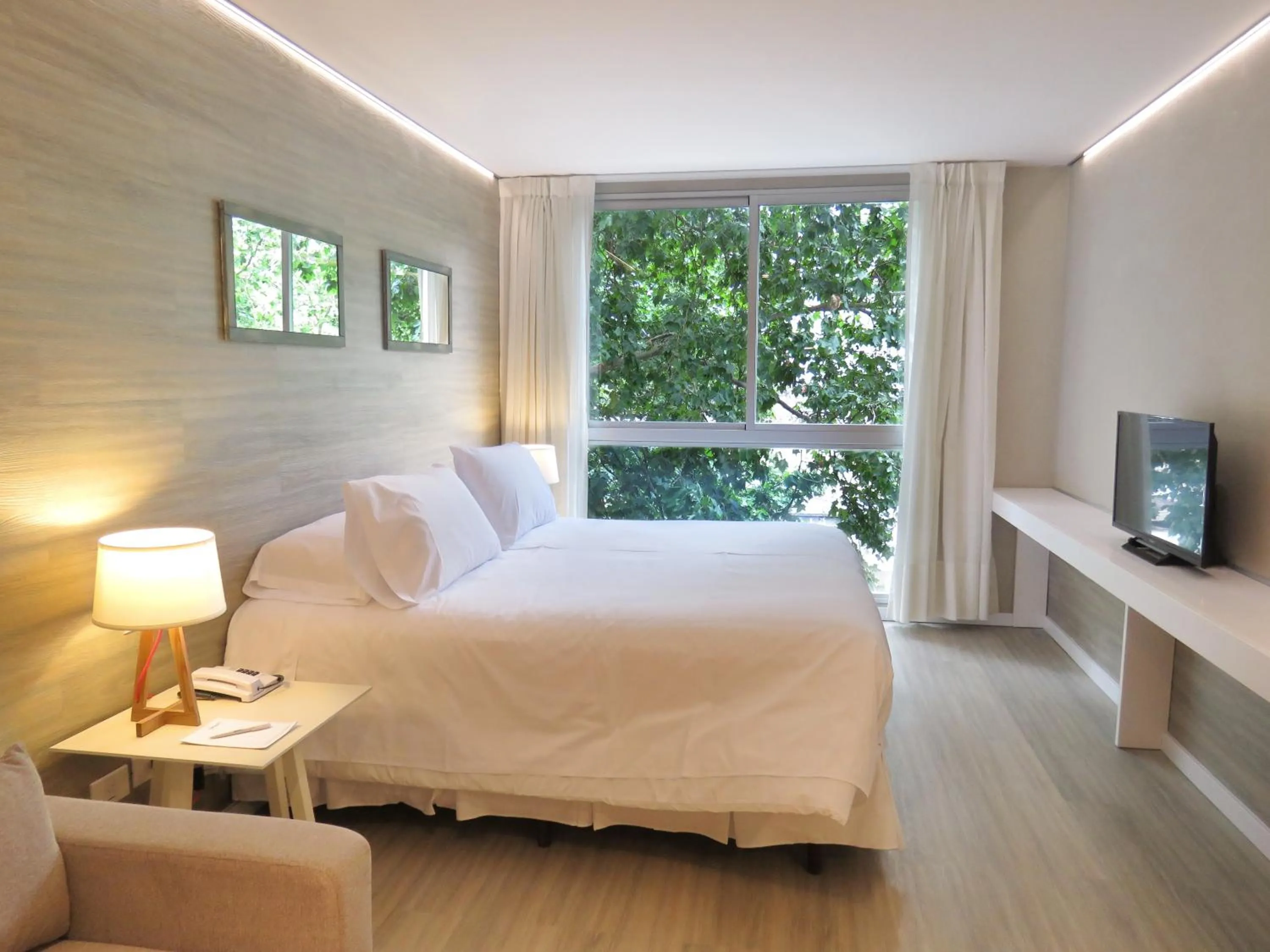 Bed in Smart Hotel Montevideo