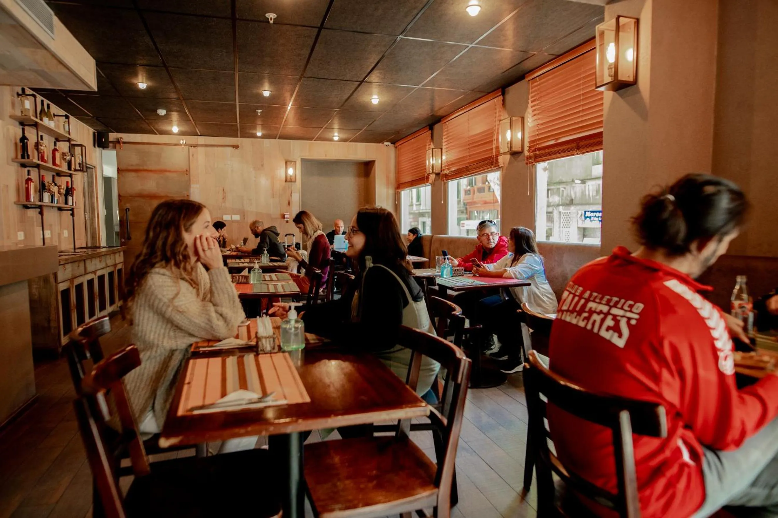 Restaurant/places to eat in Smart Hotel Montevideo