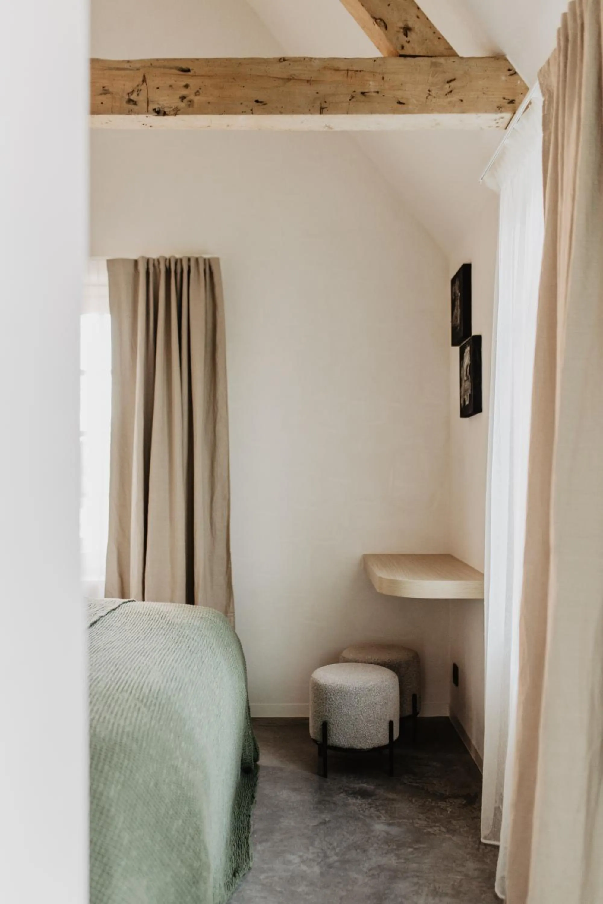 Seating area, Bed in Stil 1827