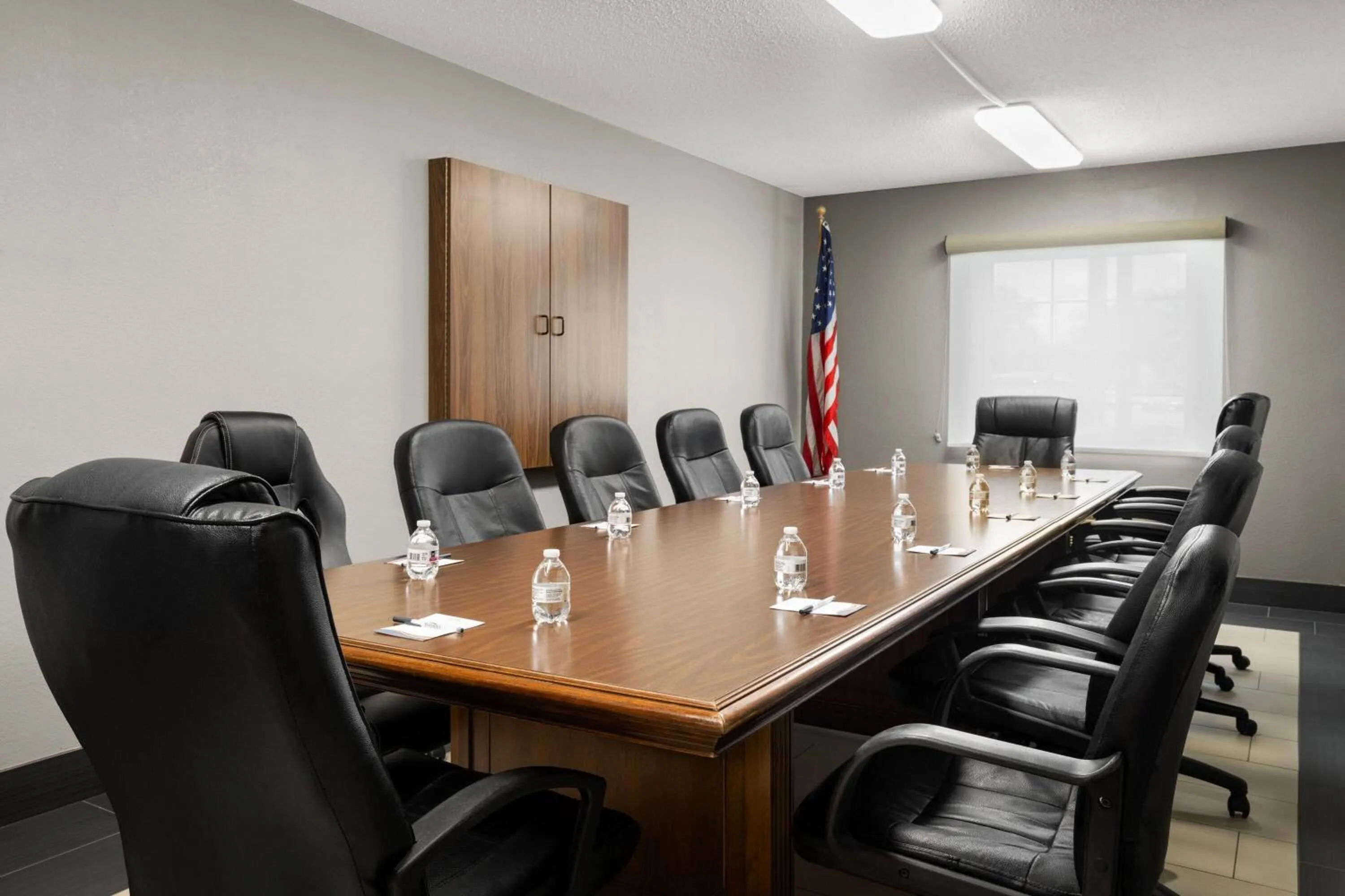 Meeting/conference room in Baymont by Wyndham Jefferson City
