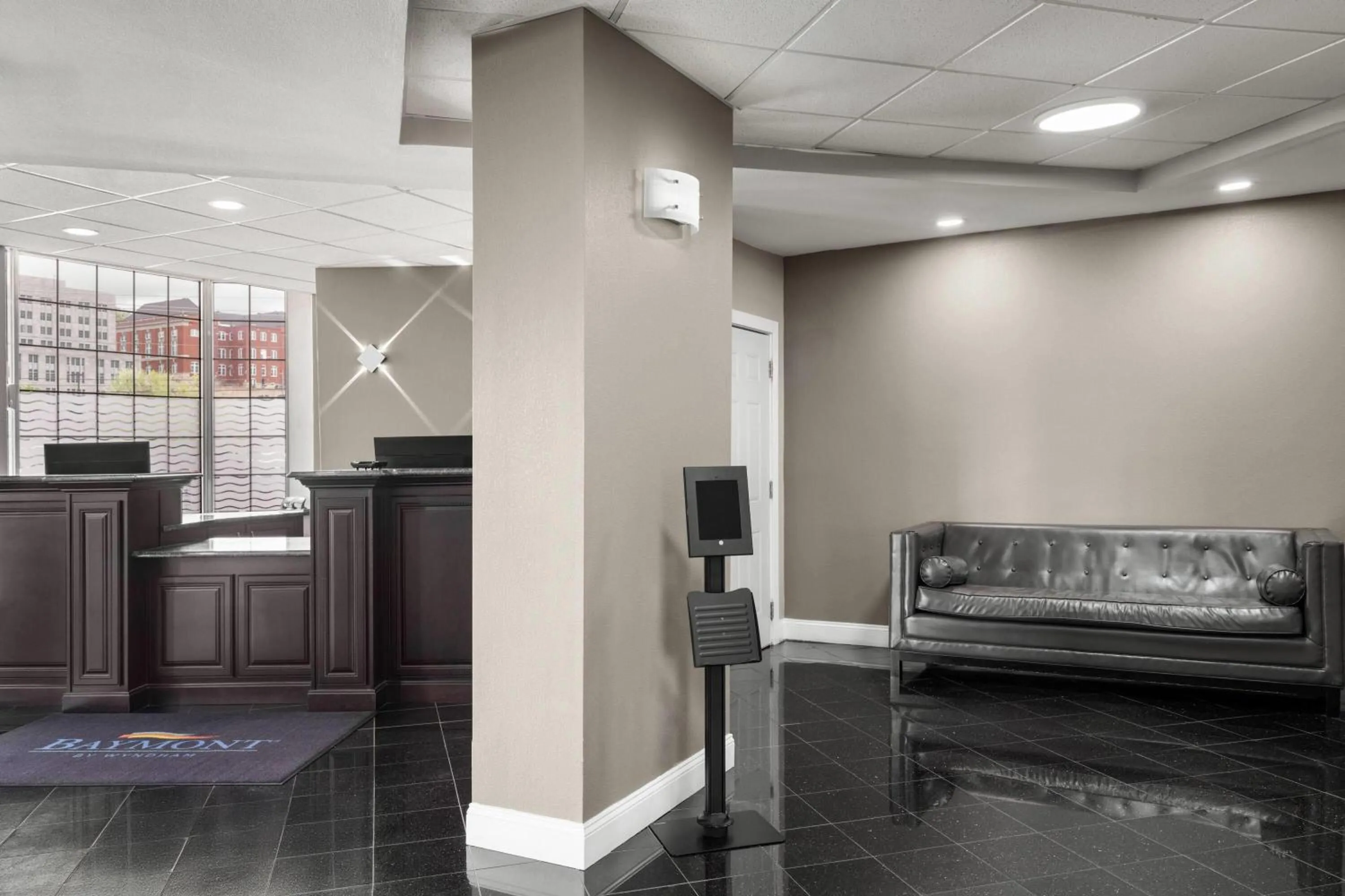Lobby or reception in Baymont by Wyndham Jefferson City