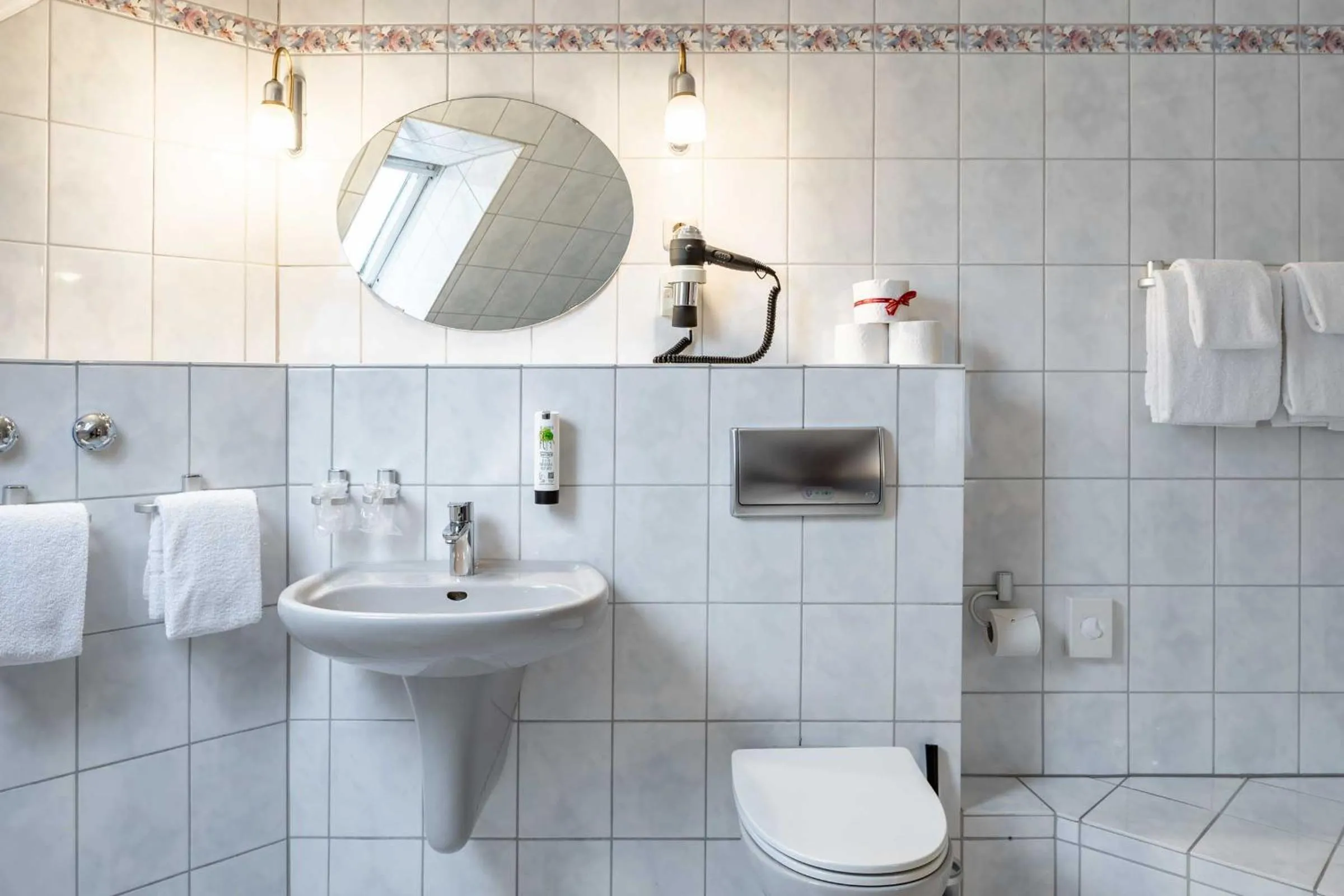 Toilet in Astoria City Resort