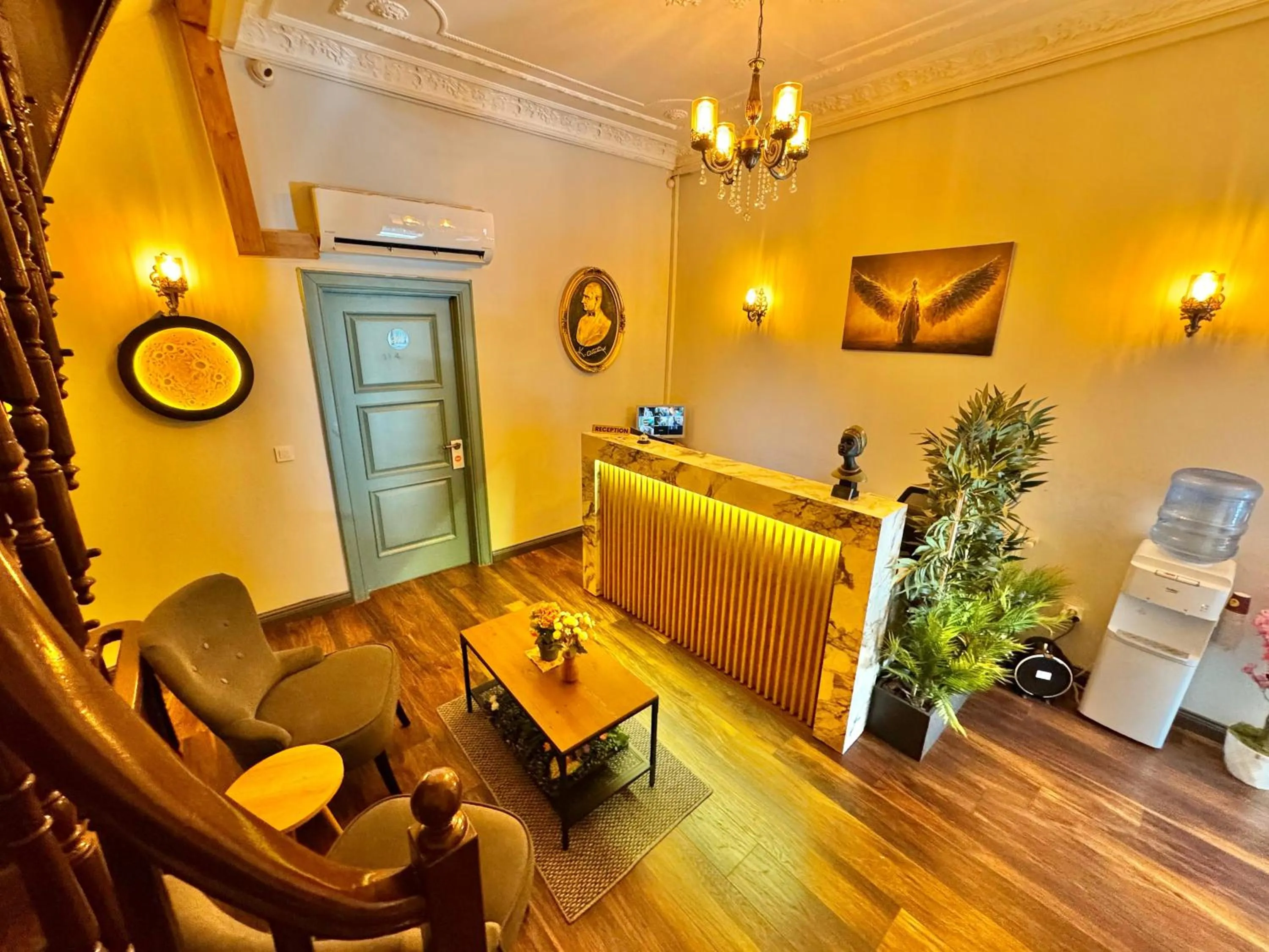 Lobby or reception in Otel Kadıköy