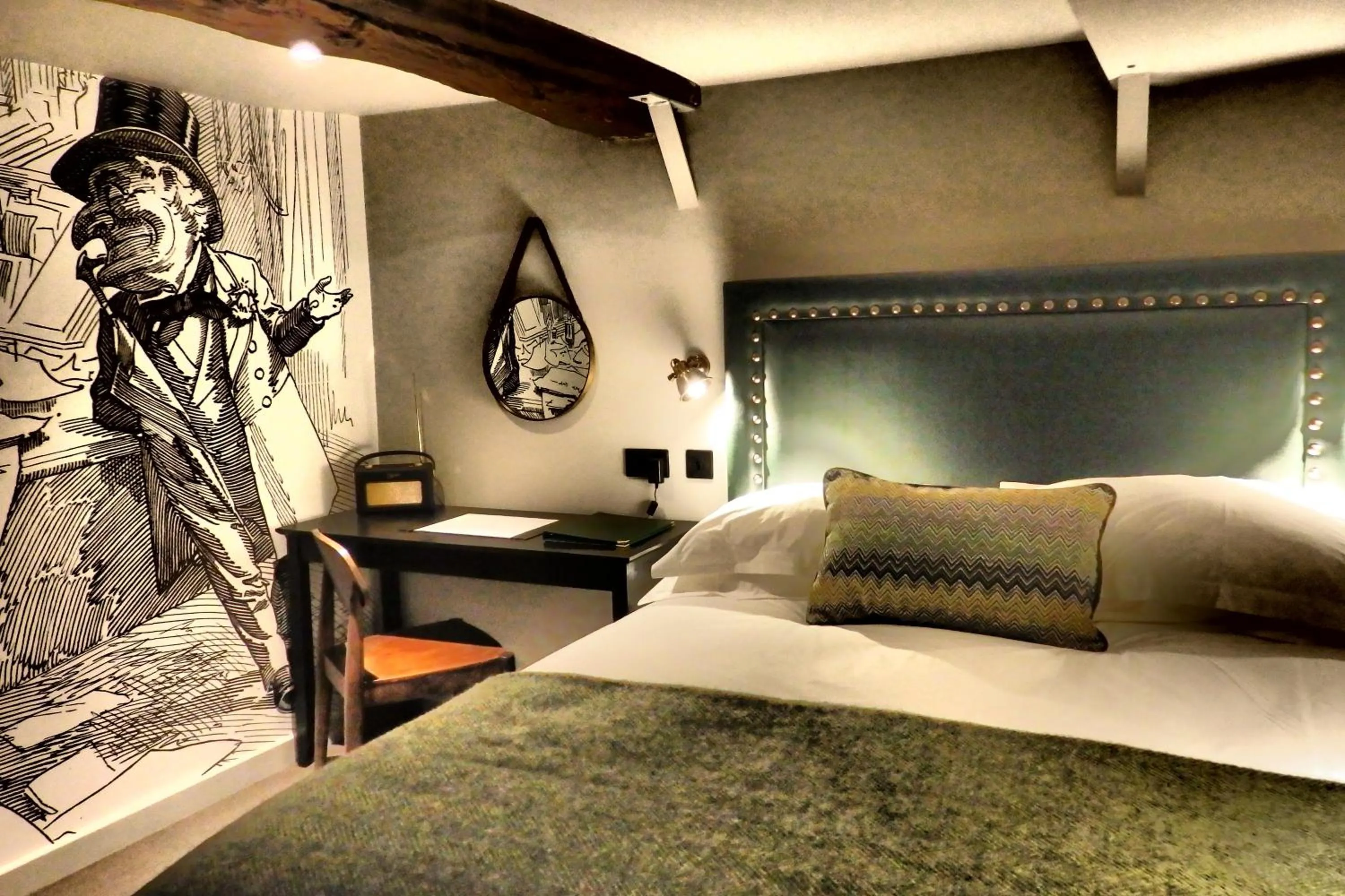 Bedroom, Bed in Judges Court