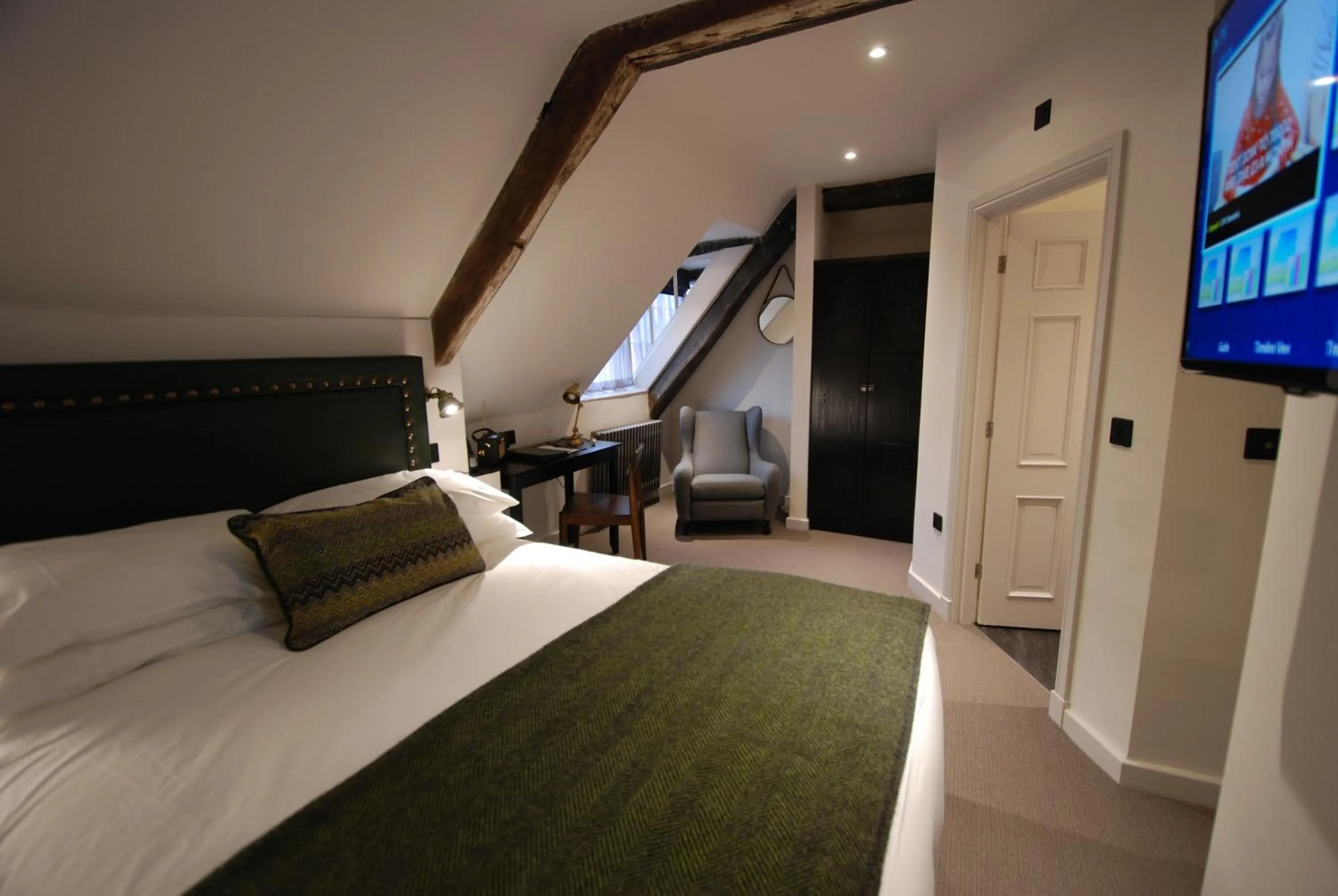 Bedroom, Bed in Judges Court