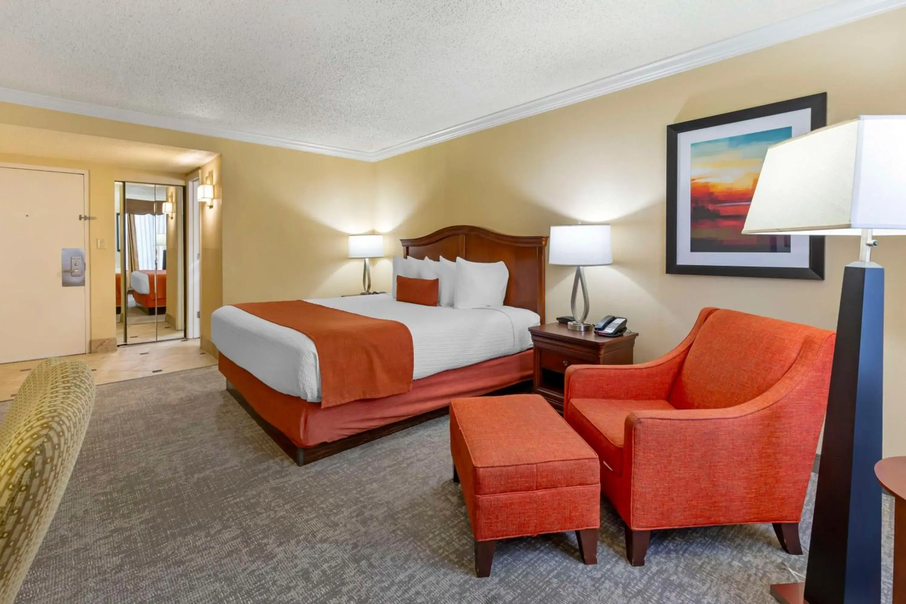 King Room - Non-Smoking in Best Western Plus Burlington King Room - Non-Smoking in Best Western Plus Burlington