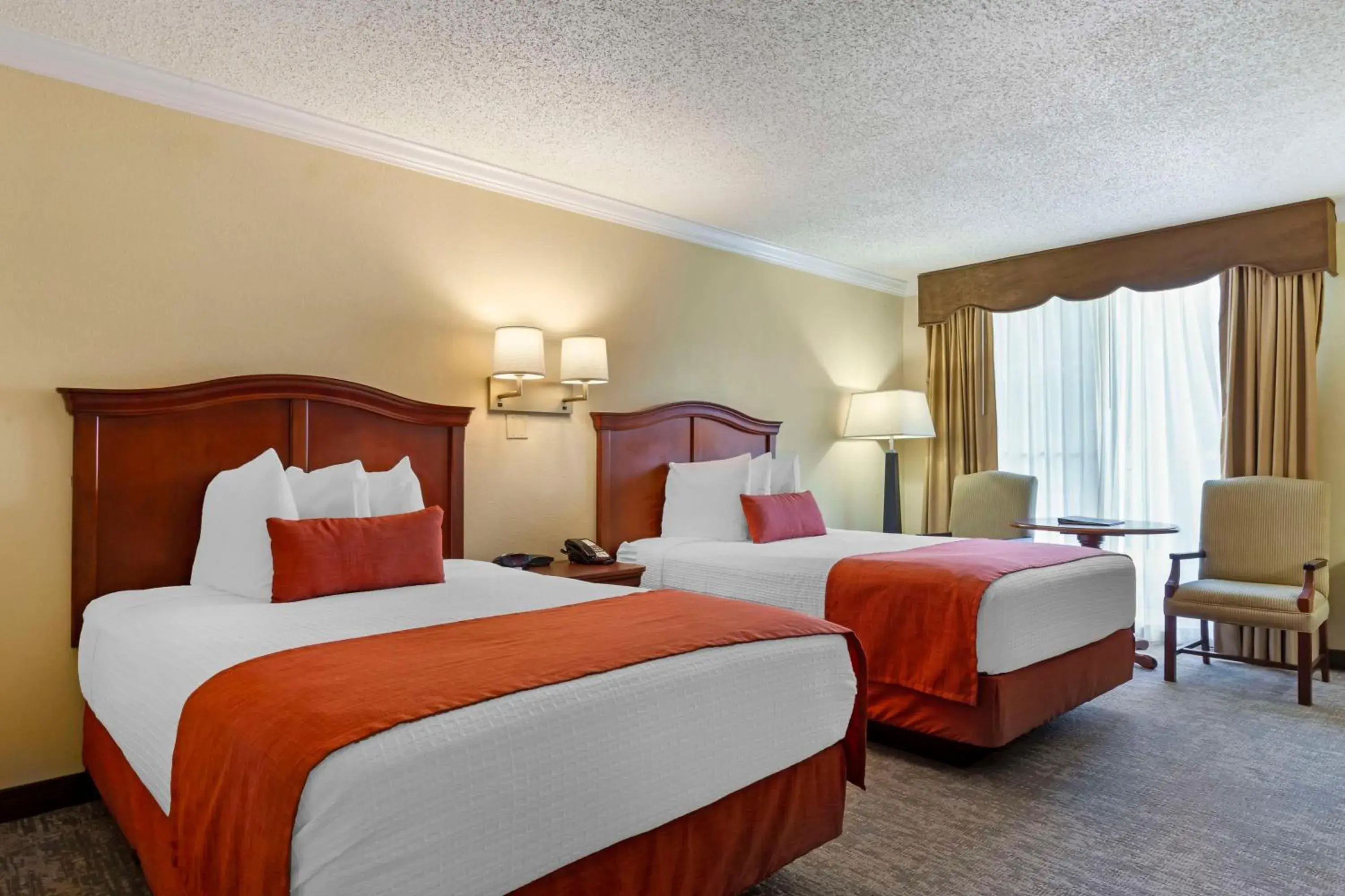 Double Room with Two Double Beds - Non-Smoking in Best Western Plus Burlington Double Room with Two Double Beds - Non-Smoking in Best Western Plus Burlington