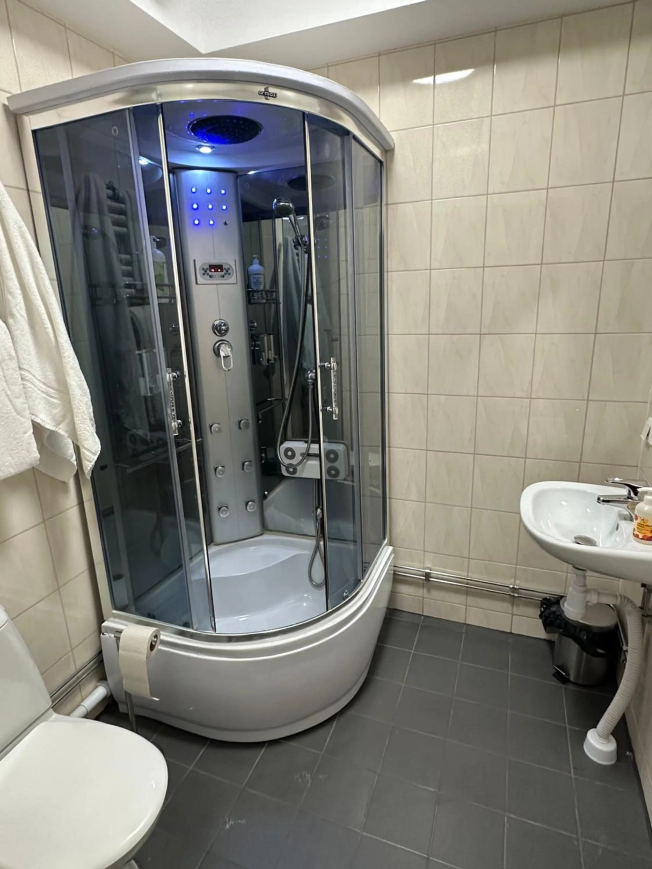 Shower in Hotell Salem