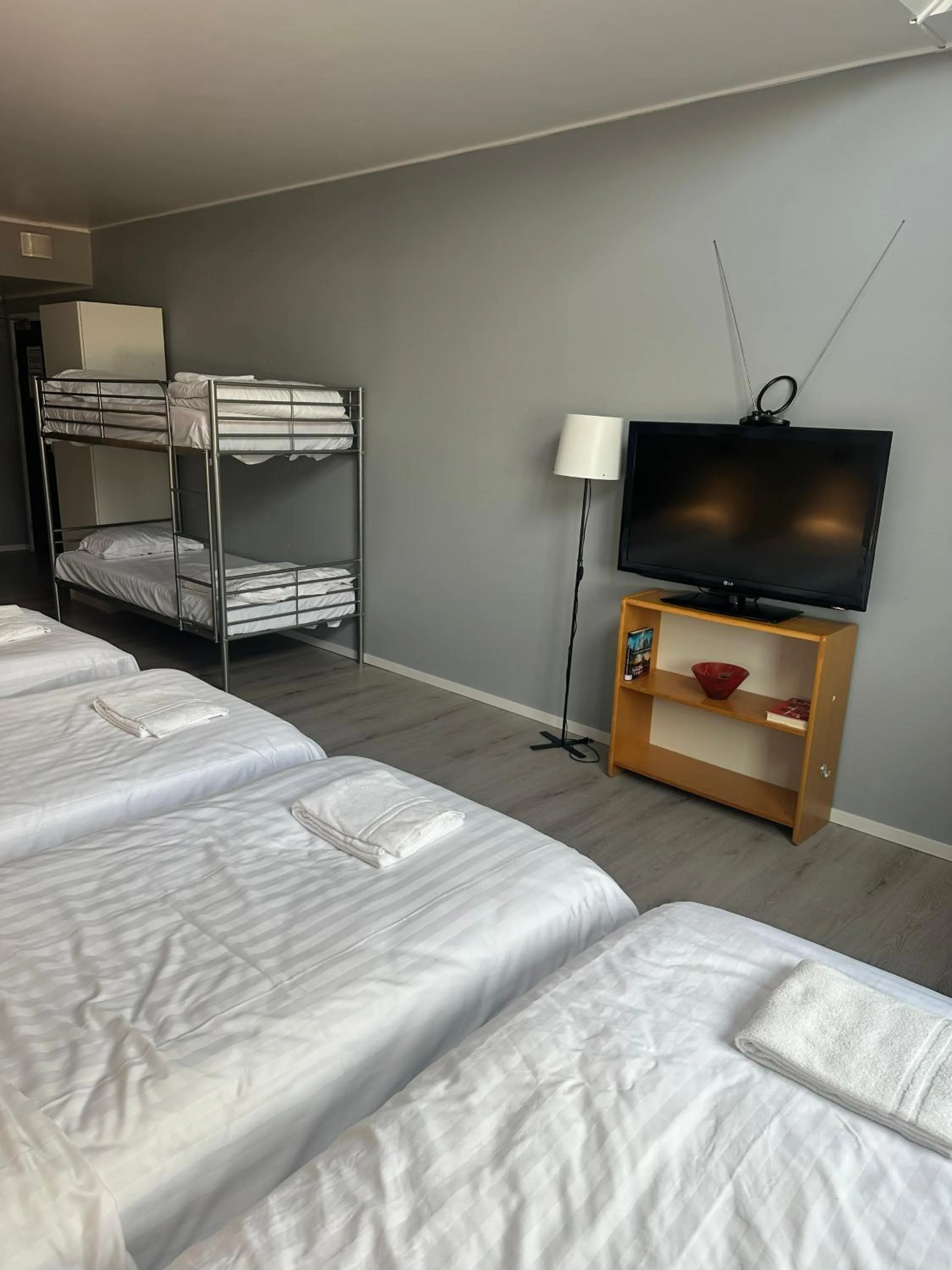 TV and multimedia, Bed in Hotell Salem