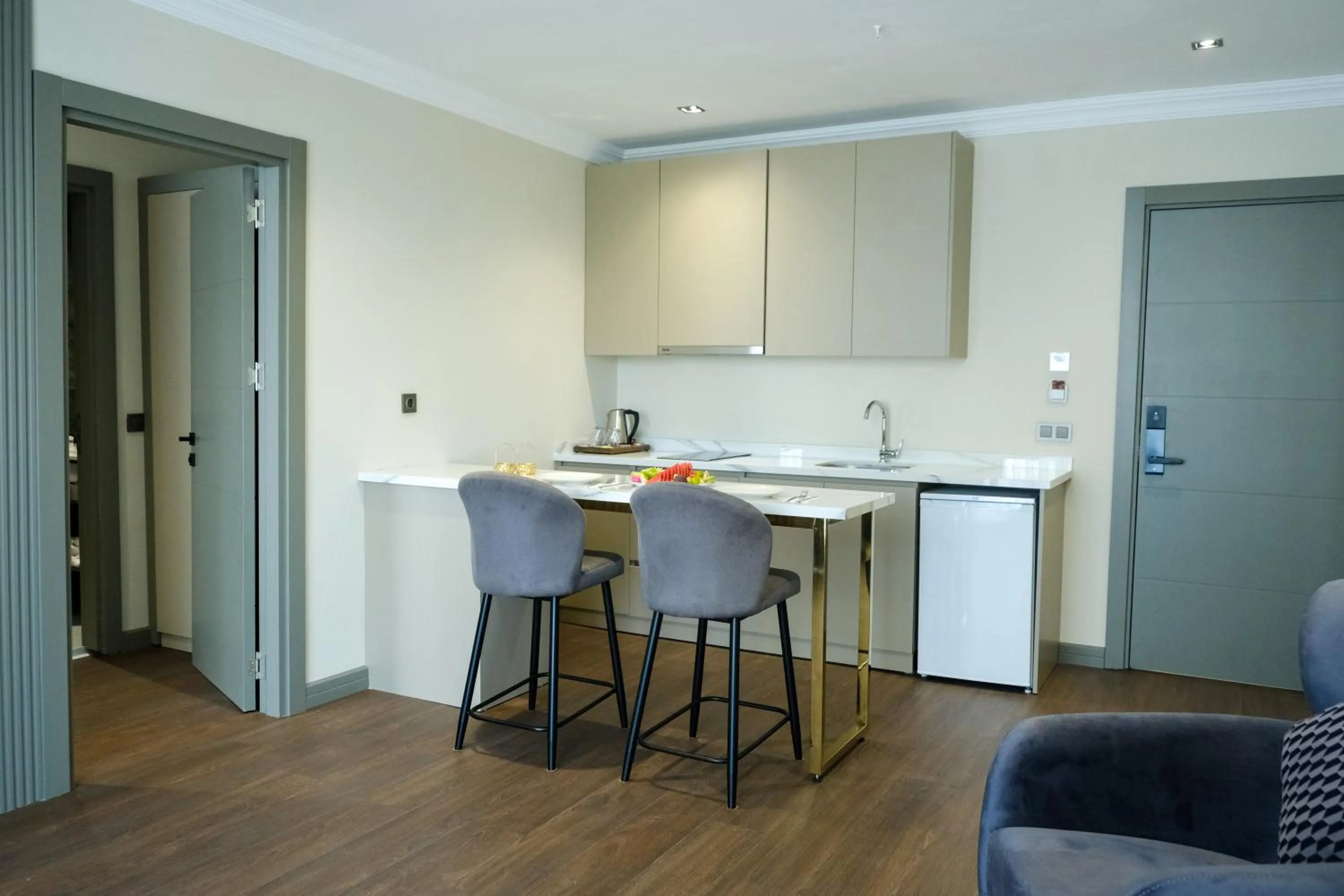 Kitchen or kitchenette in Alice Hotel Antalya