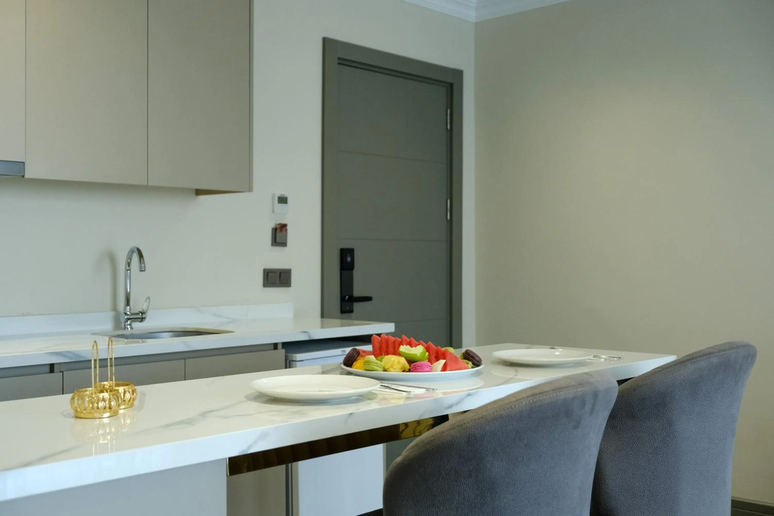 Kitchen or kitchenette in Alice Hotel Antalya
