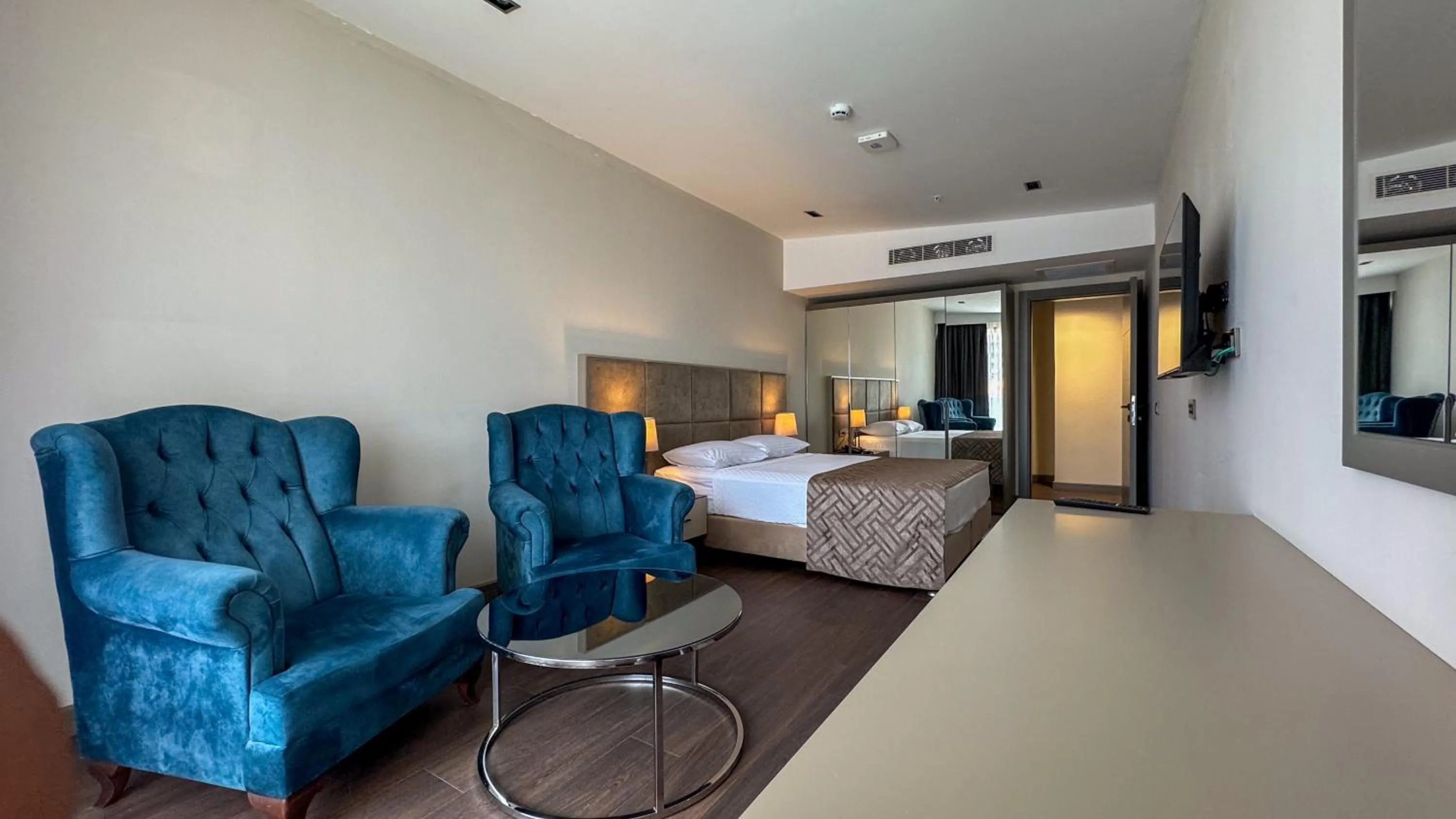 Photo of the whole room in Alice Hotel Antalya