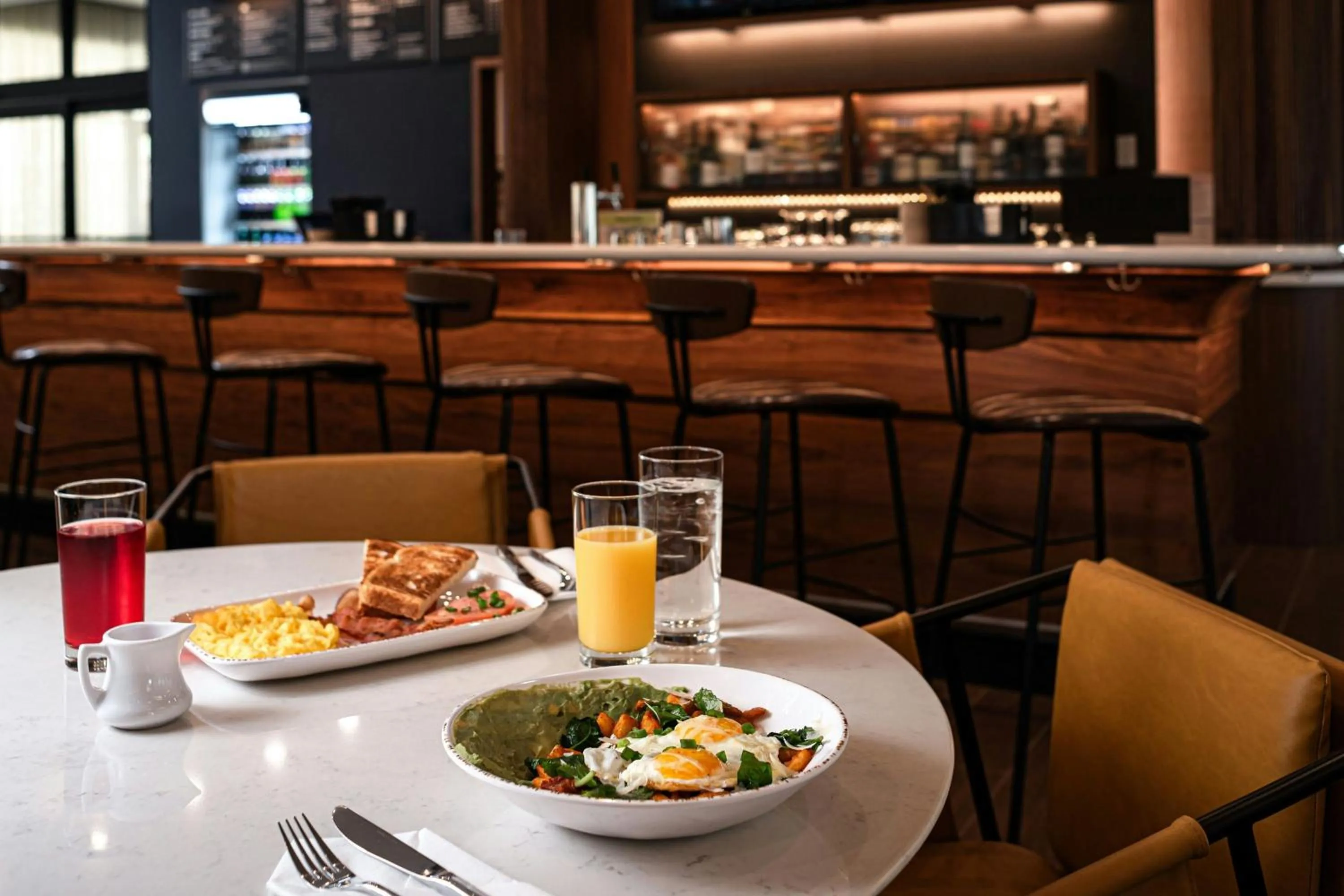 Breakfast in Courtyard by Marriott Cleveland TN