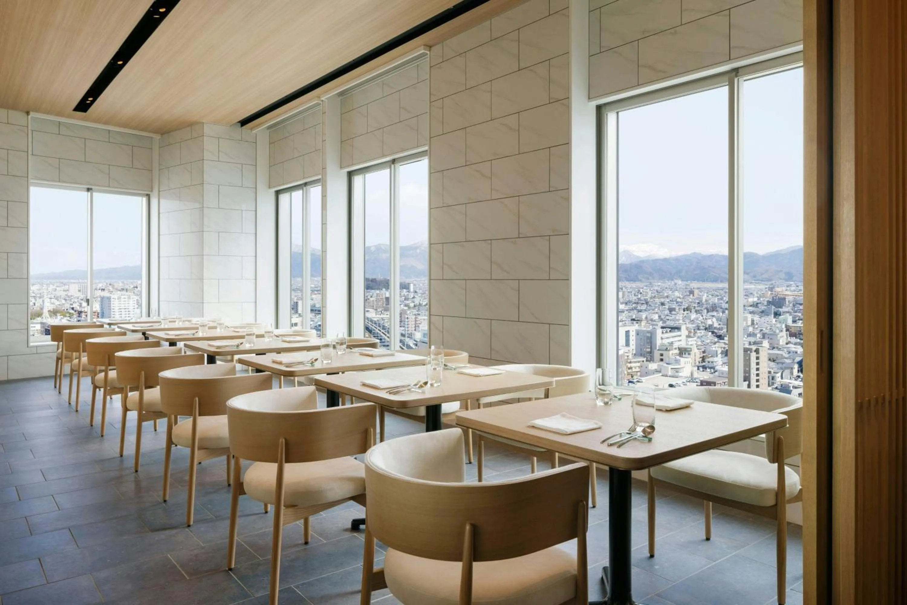 Restaurant/places to eat in Courtyard by Marriott Fukui