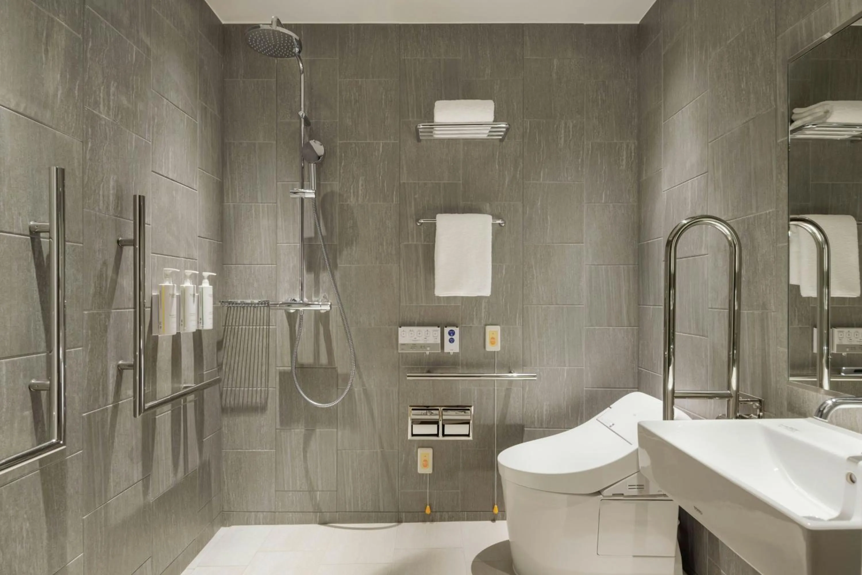 Lounge or bar in Courtyard by Marriott Fukui