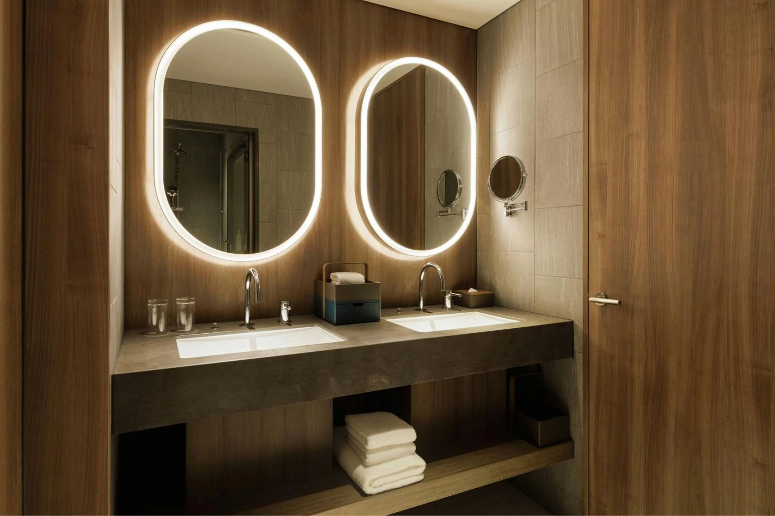 Photo of the whole room in Courtyard by Marriott Fukui