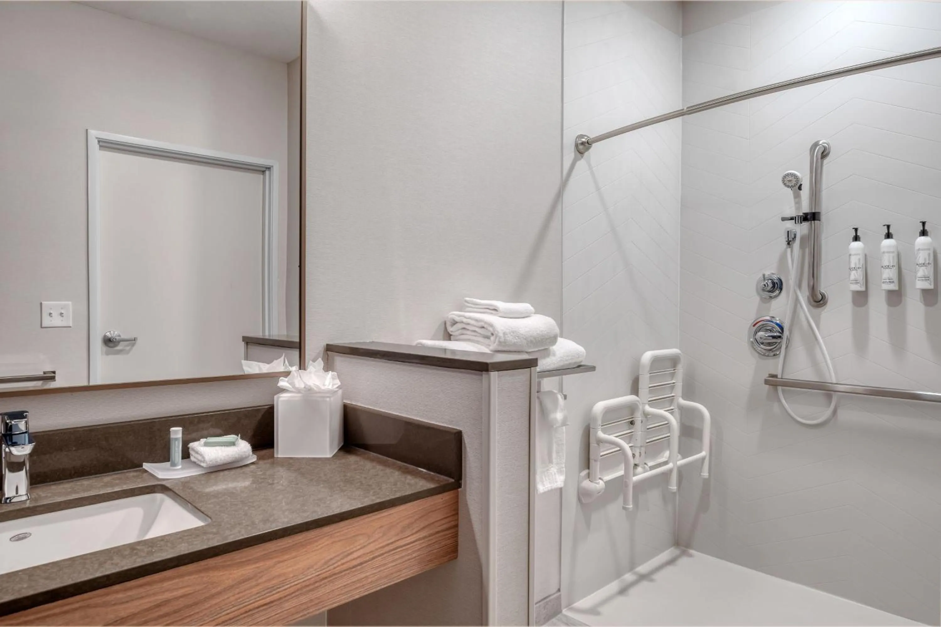 Bathroom in Fairfield by Marriott Inn & Suites Shelbyville