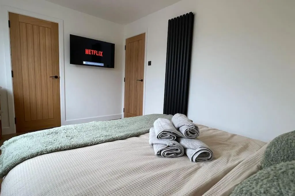 Bed in Braeview - by Caithness Luxury Apartments NC500 - 3 Bedroom Luxury holiday home - Sleeps Work teams upto 3 & holiday makers upto 5