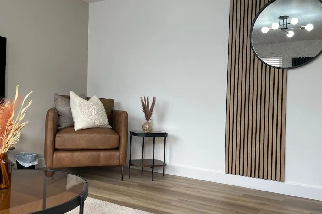 Braeview - by Caithness Luxury Apartments NC500 - 3 Bedroom Luxury holiday home - Sleeps Work teams upto 3 & holiday makers upto 5