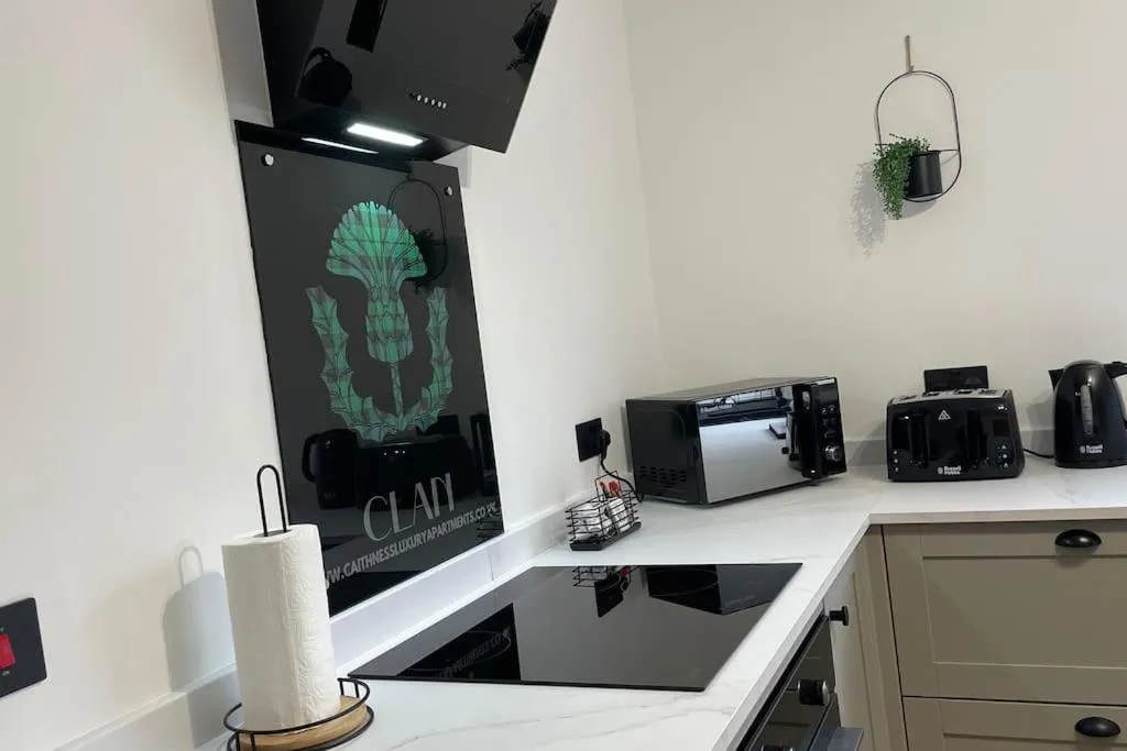 Braeview - by Caithness Luxury Apartments NC500 - 3 Bedroom Luxury holiday home - Sleeps Work teams upto 3 & holiday makers upto 5