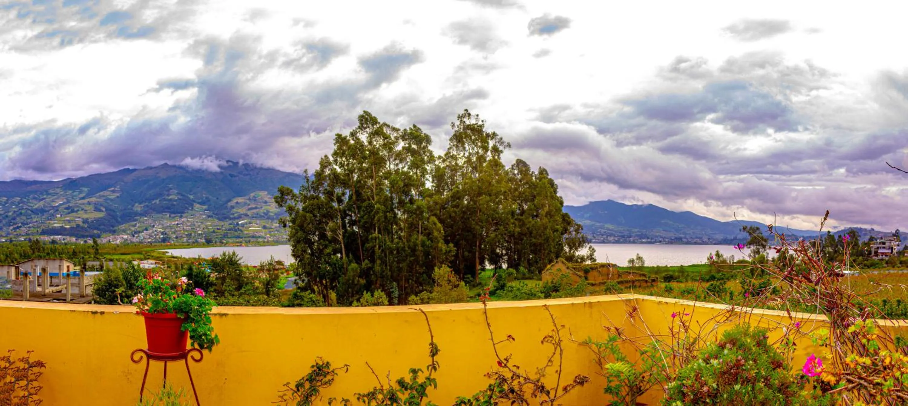 Lake view in Casa de Luis