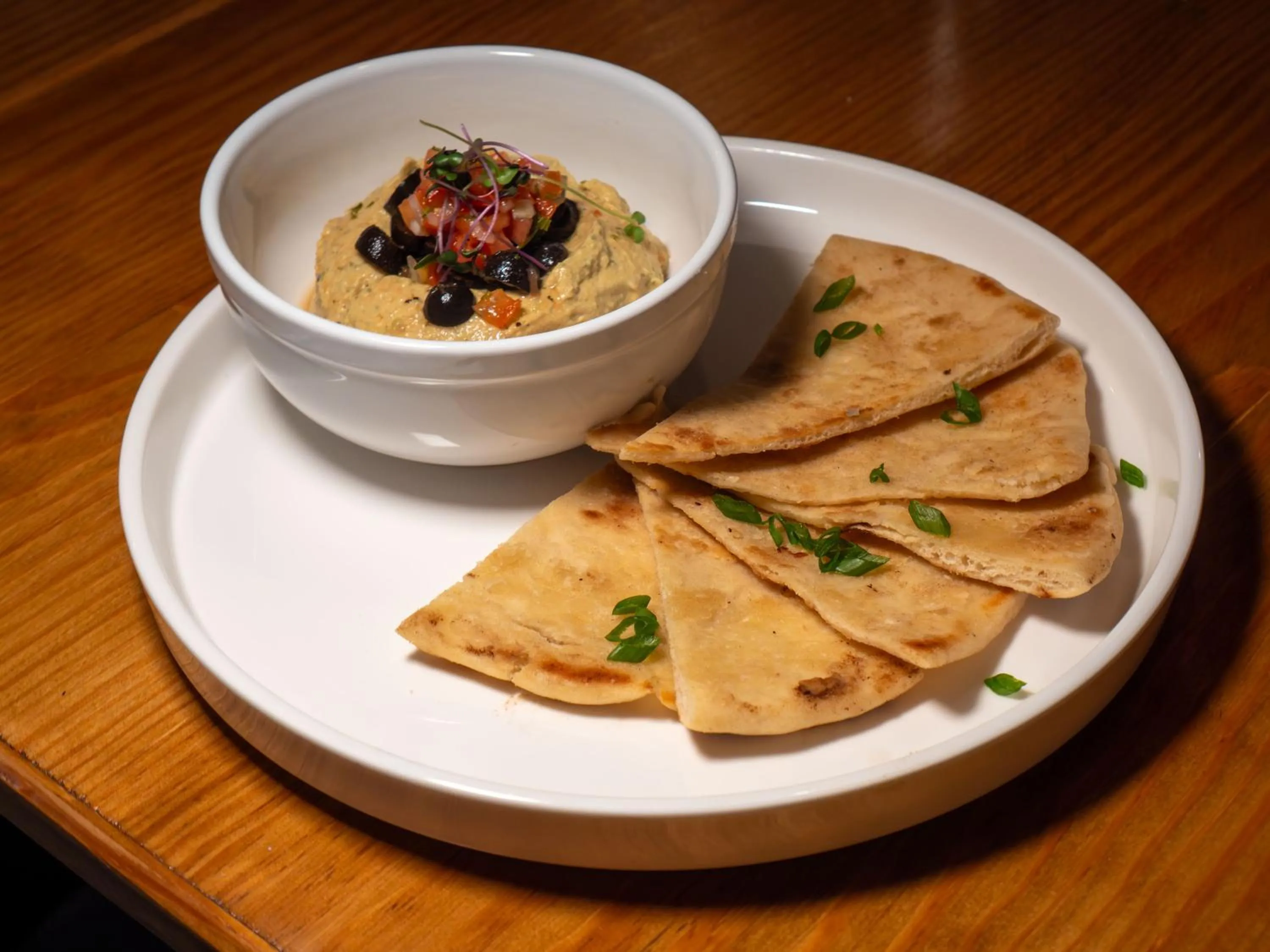 Restaurant/places to eat in South Point Hotel Inc