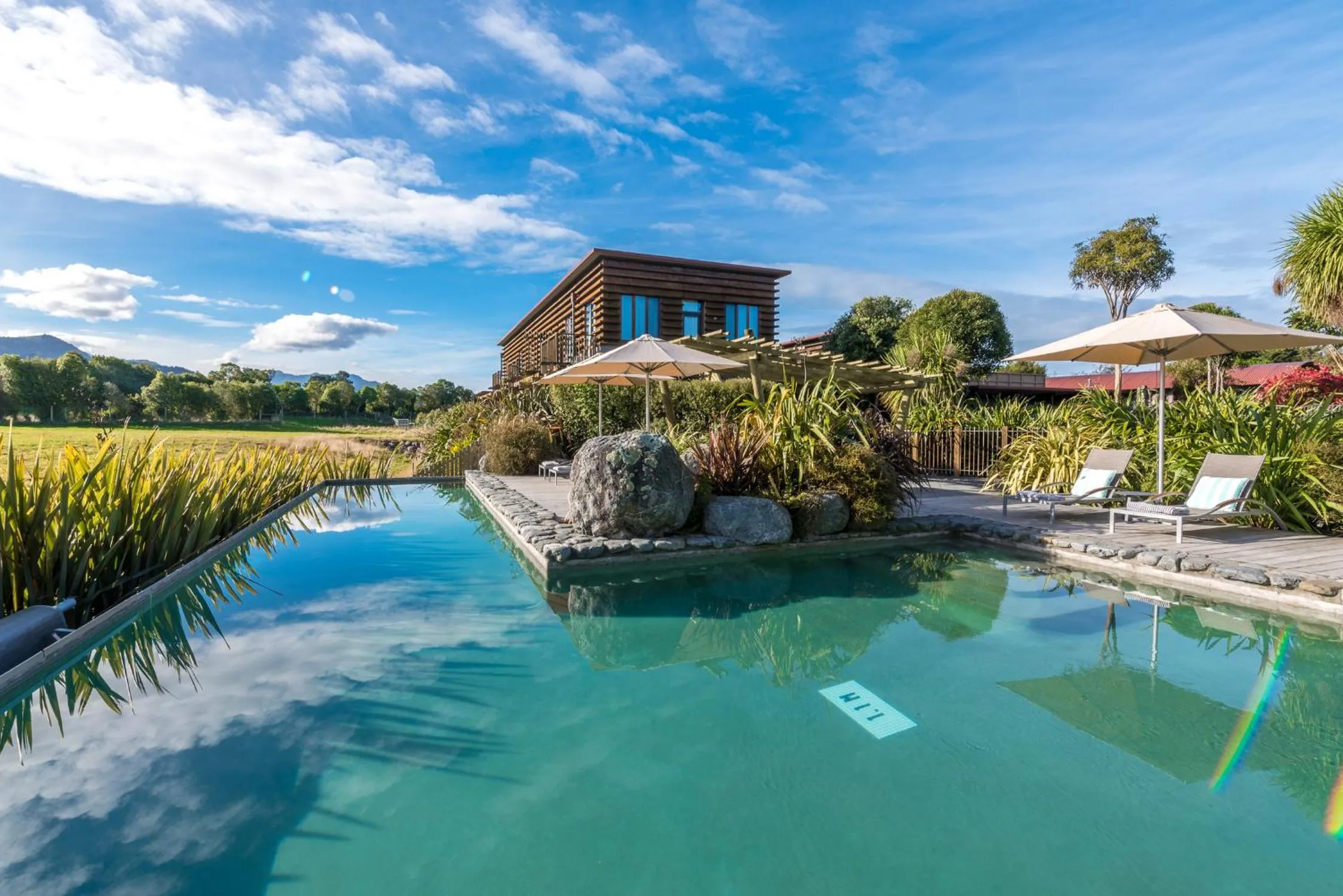 Swimming pool in Hapuku Lodge & Tree Houses