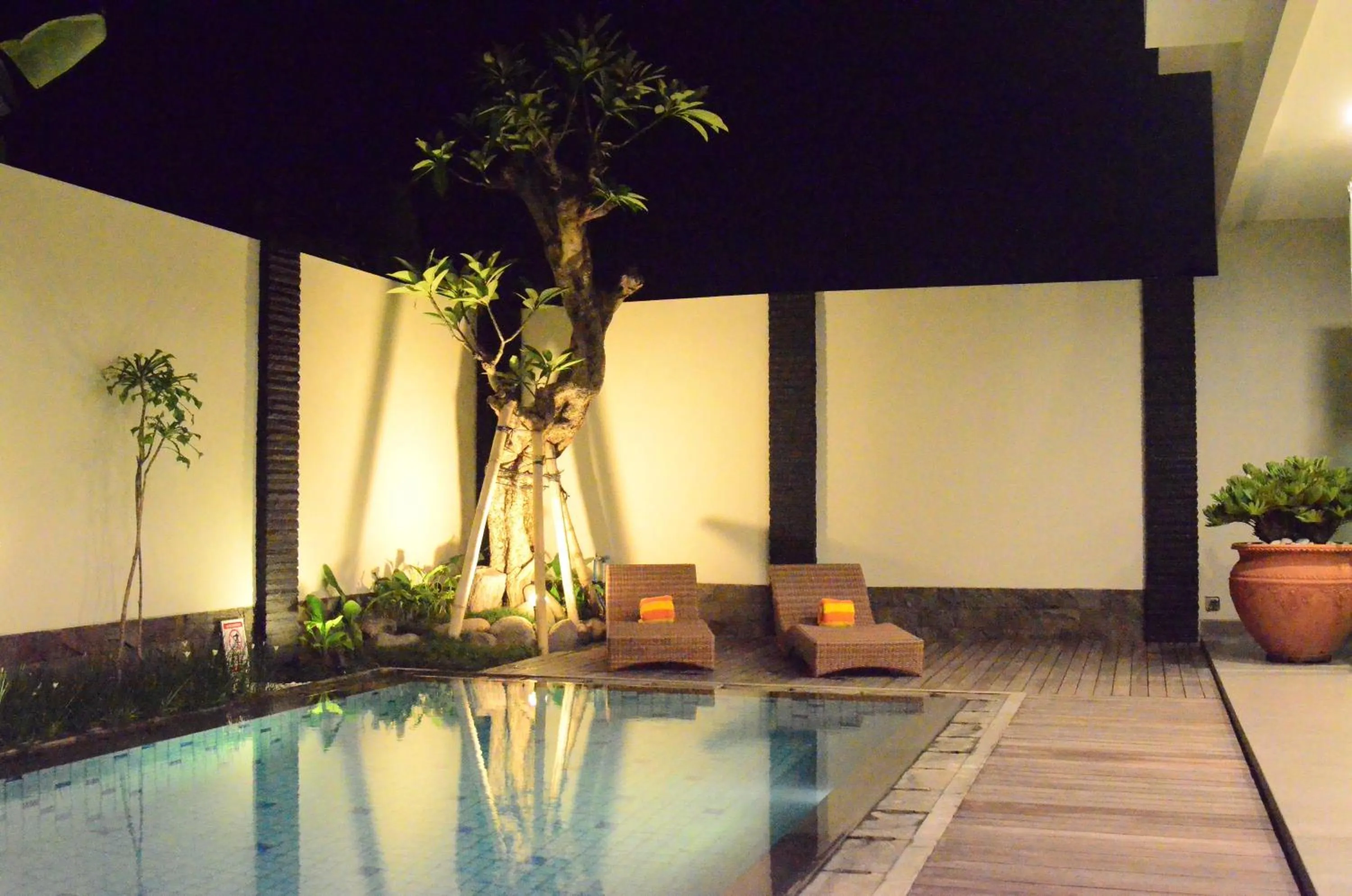 Swimming pool in The Arnaya