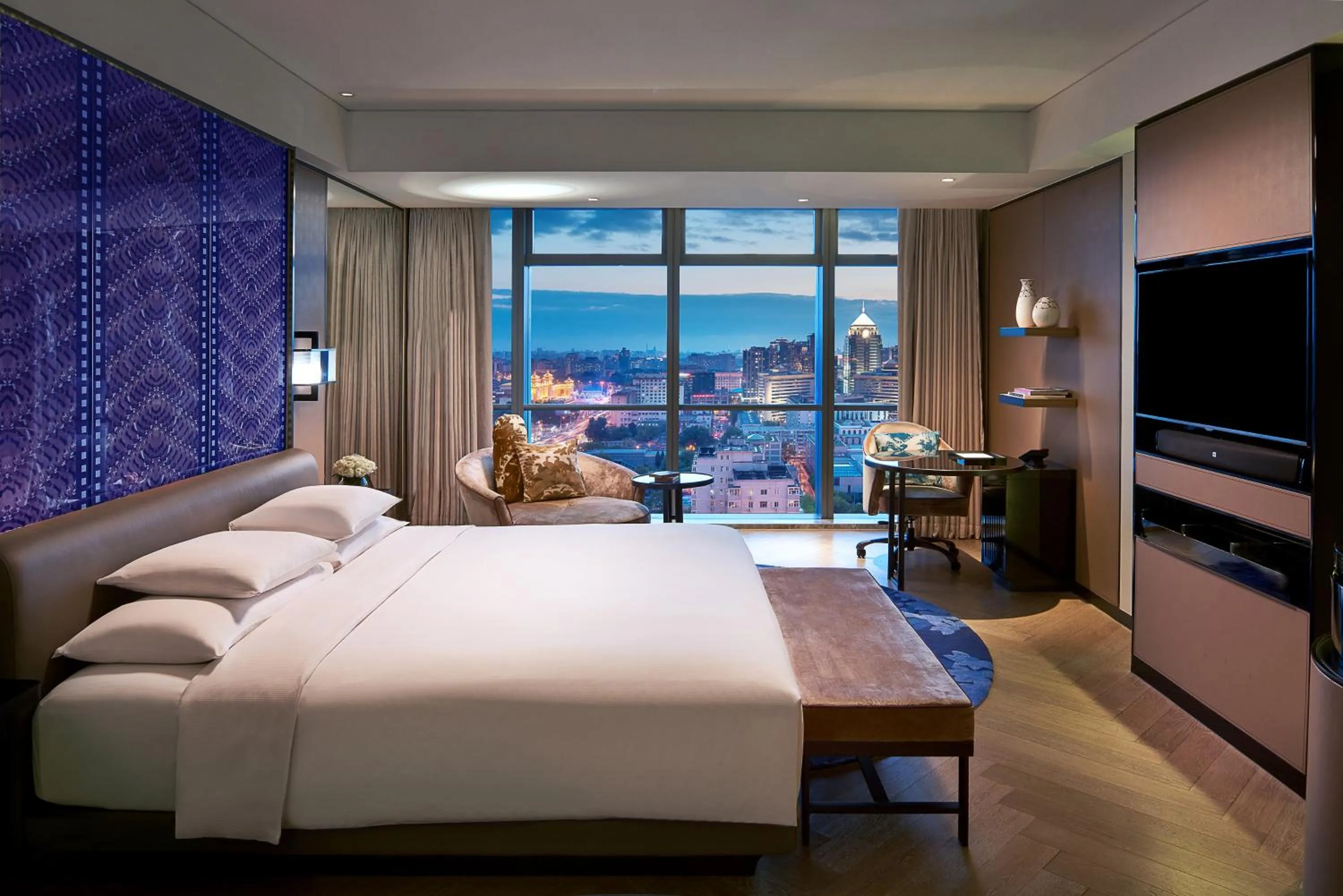 Bed in Sofitel Beijing Central